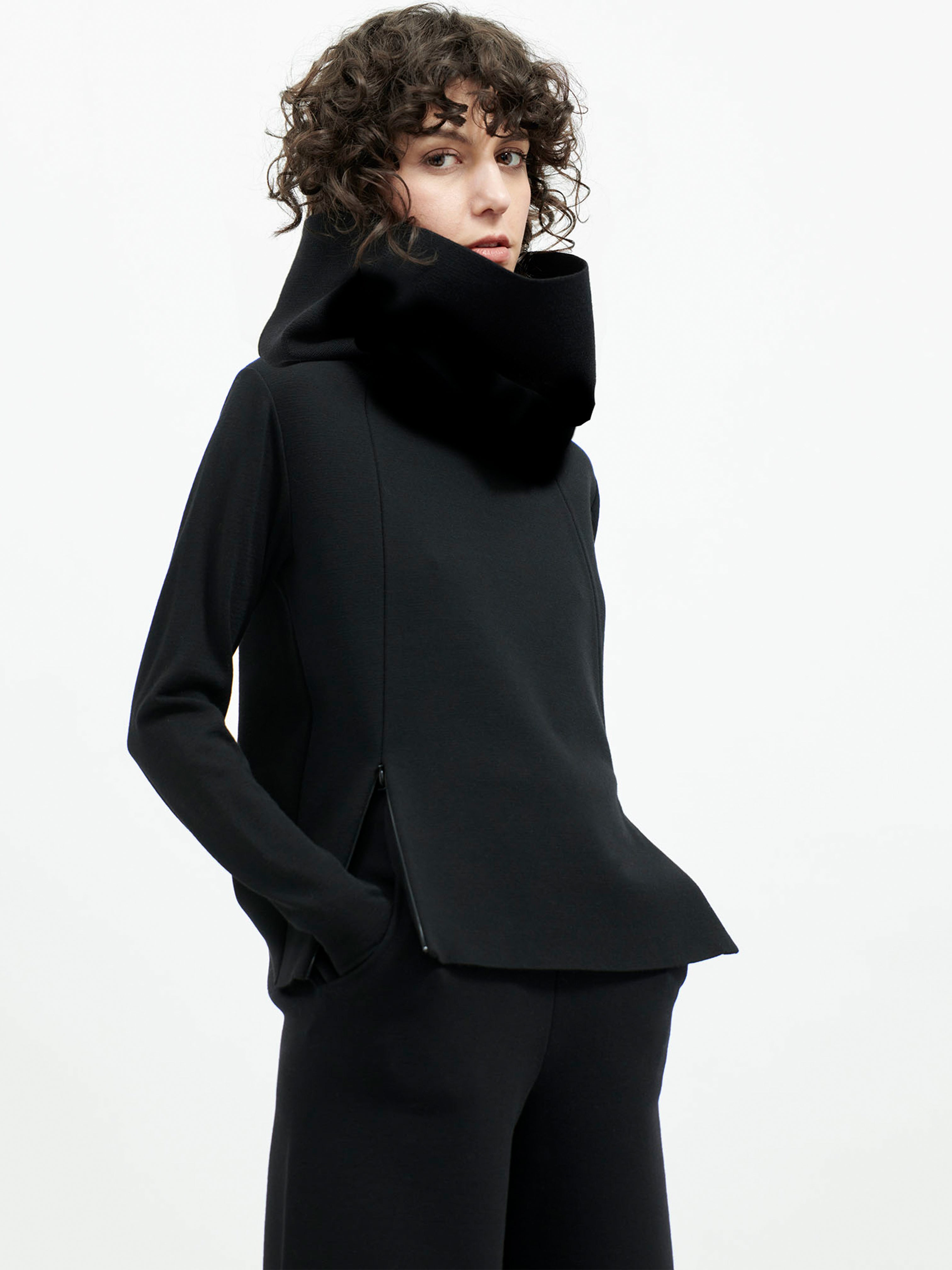 MILA JUMPER BLACK