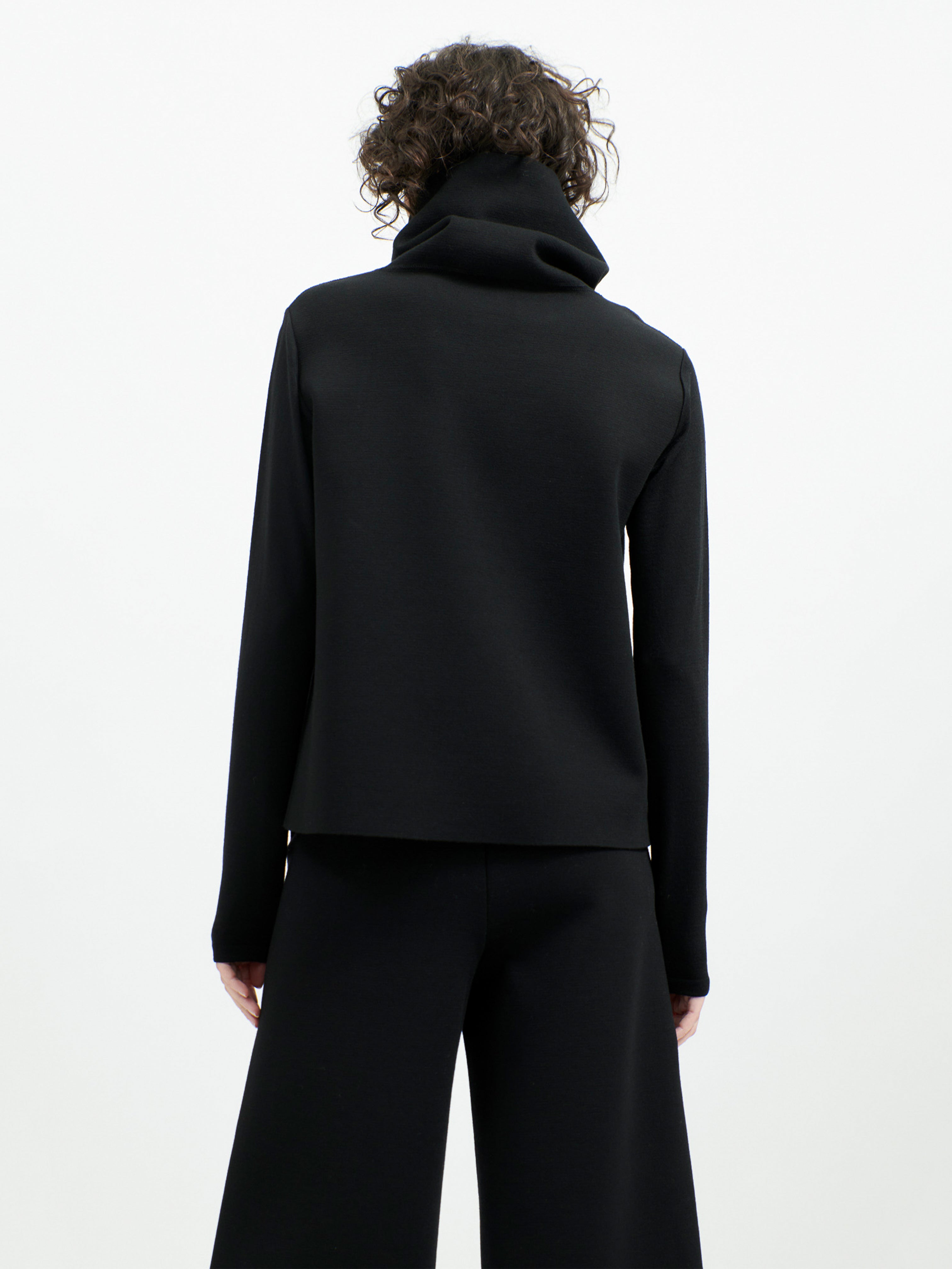 MILA JUMPER BLACK