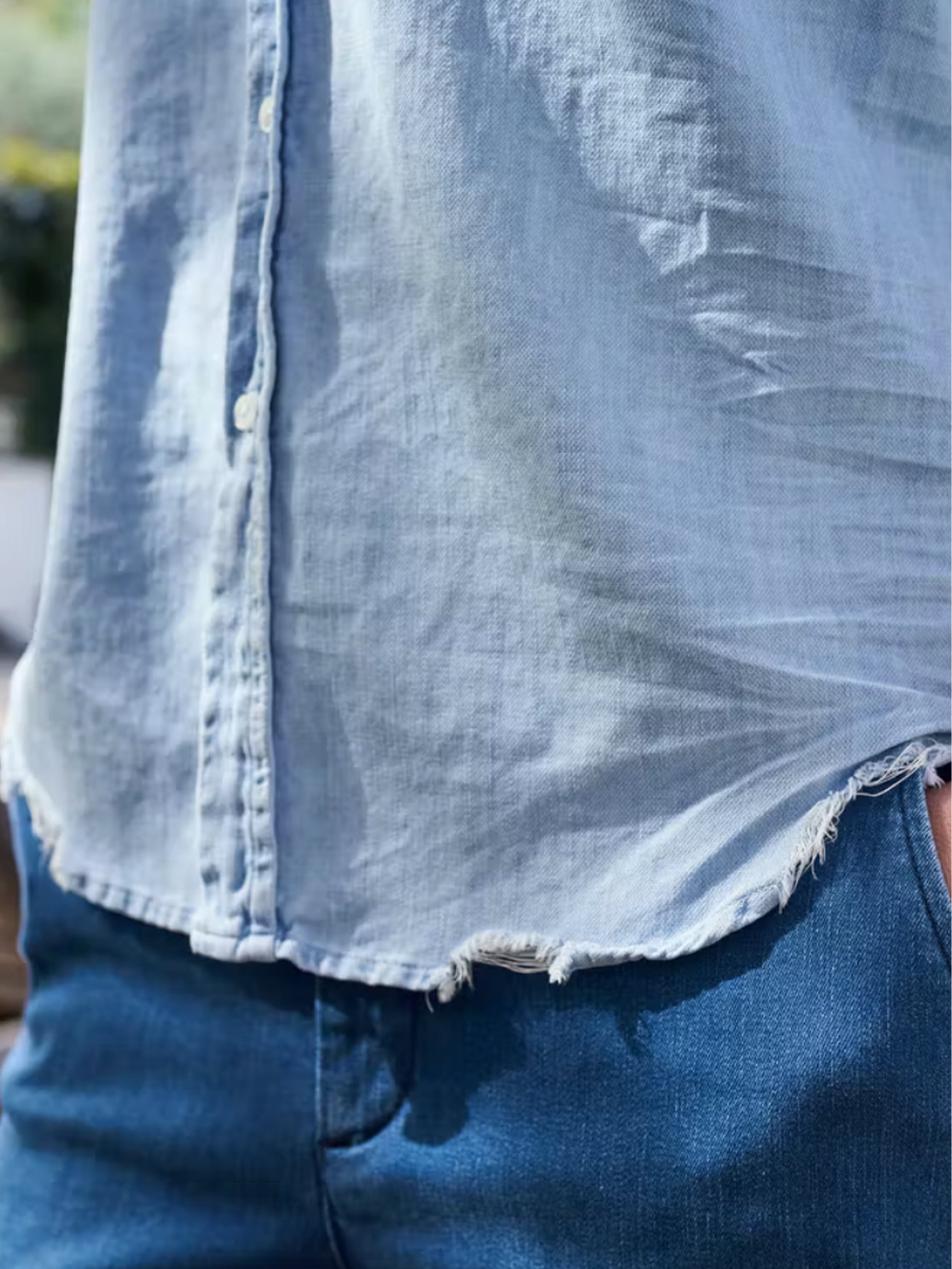 EILEEN SHIRT TATTERED DENIM CLASSIC BLUE WASH