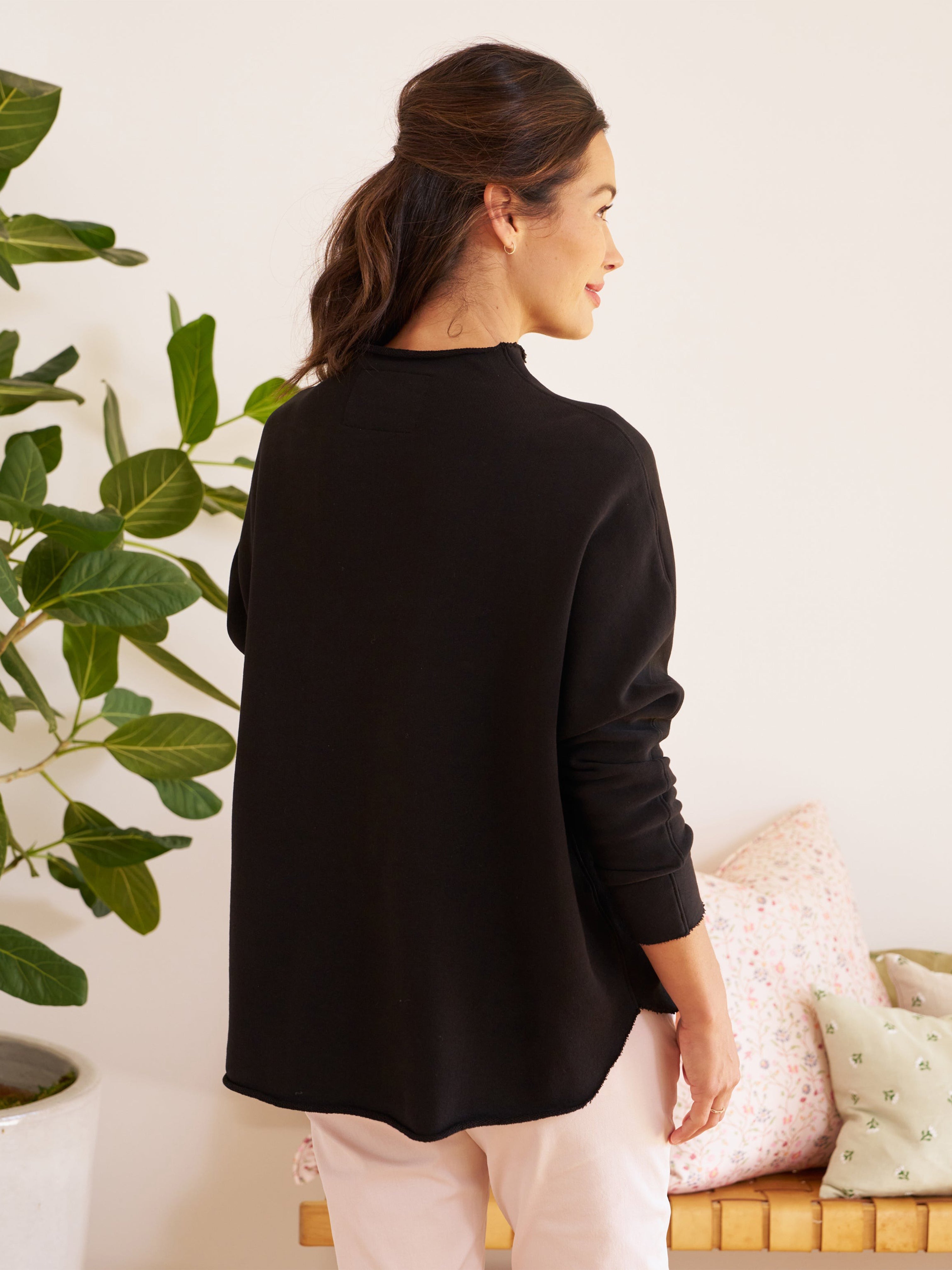 EFFIE FUNNEL NECK TRIPLE FLEECE BLACK