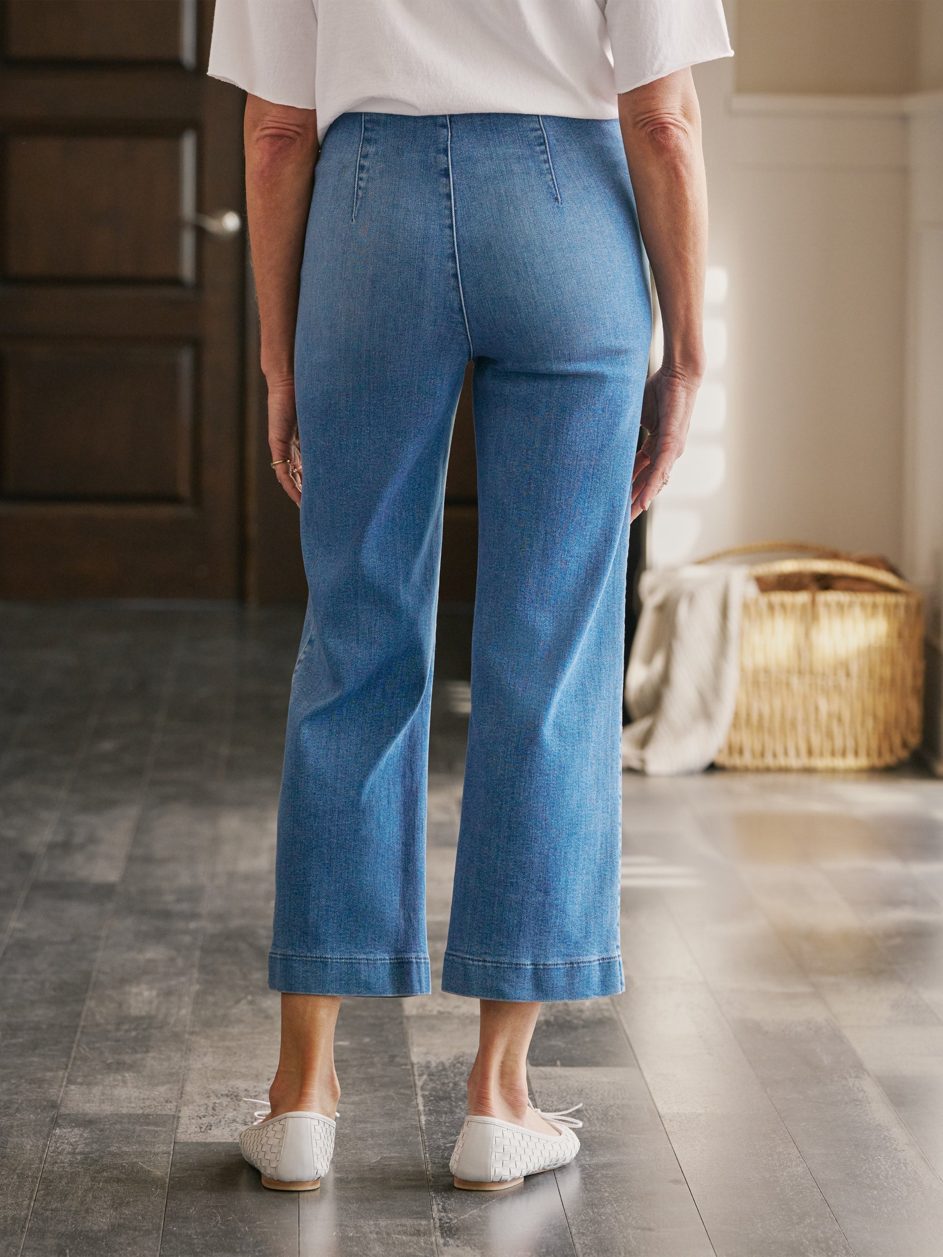 WESTPORT ILLUSION PULL ON JEAN WASHED DENIM