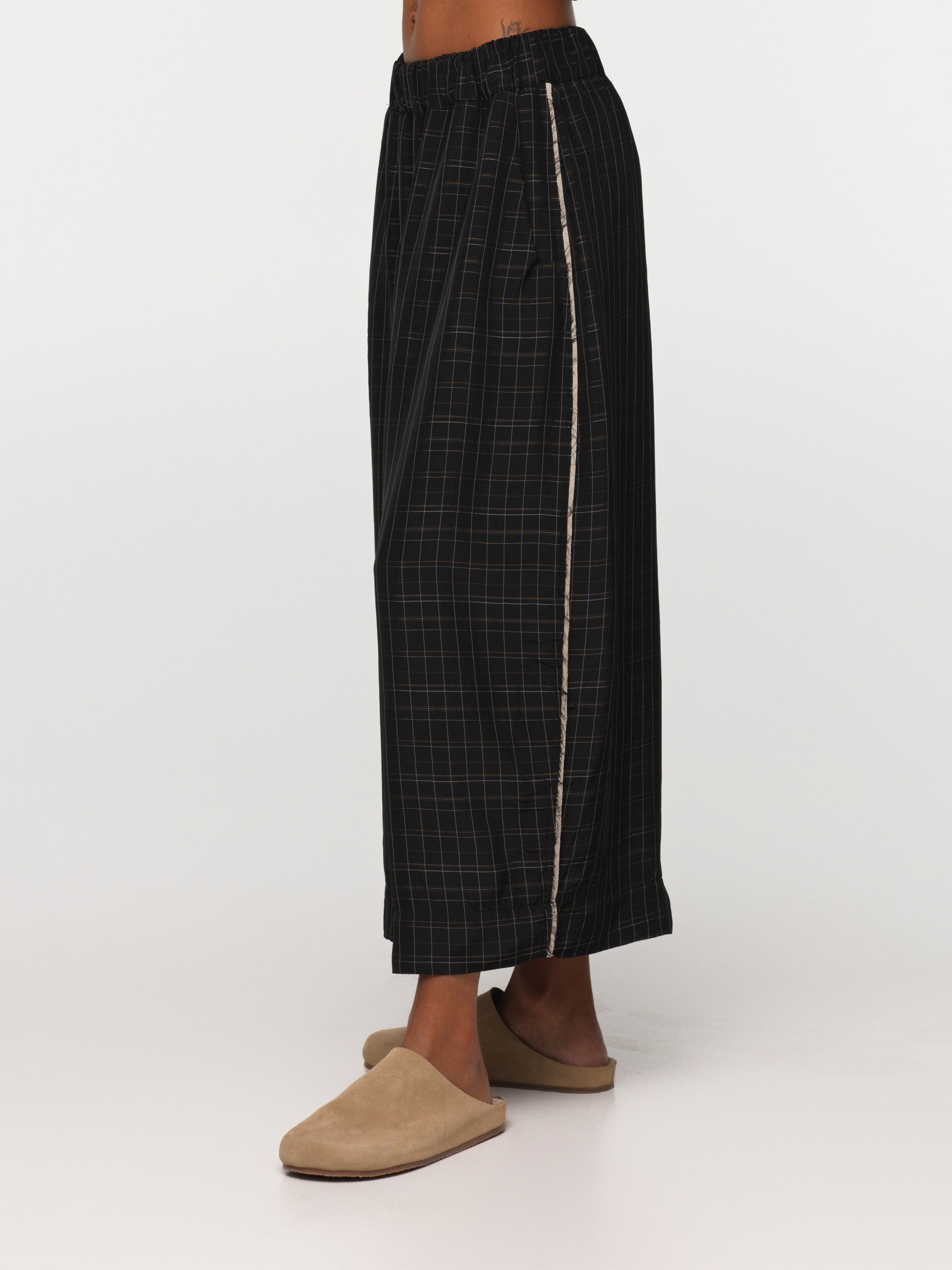 COLOR PANT BLACK