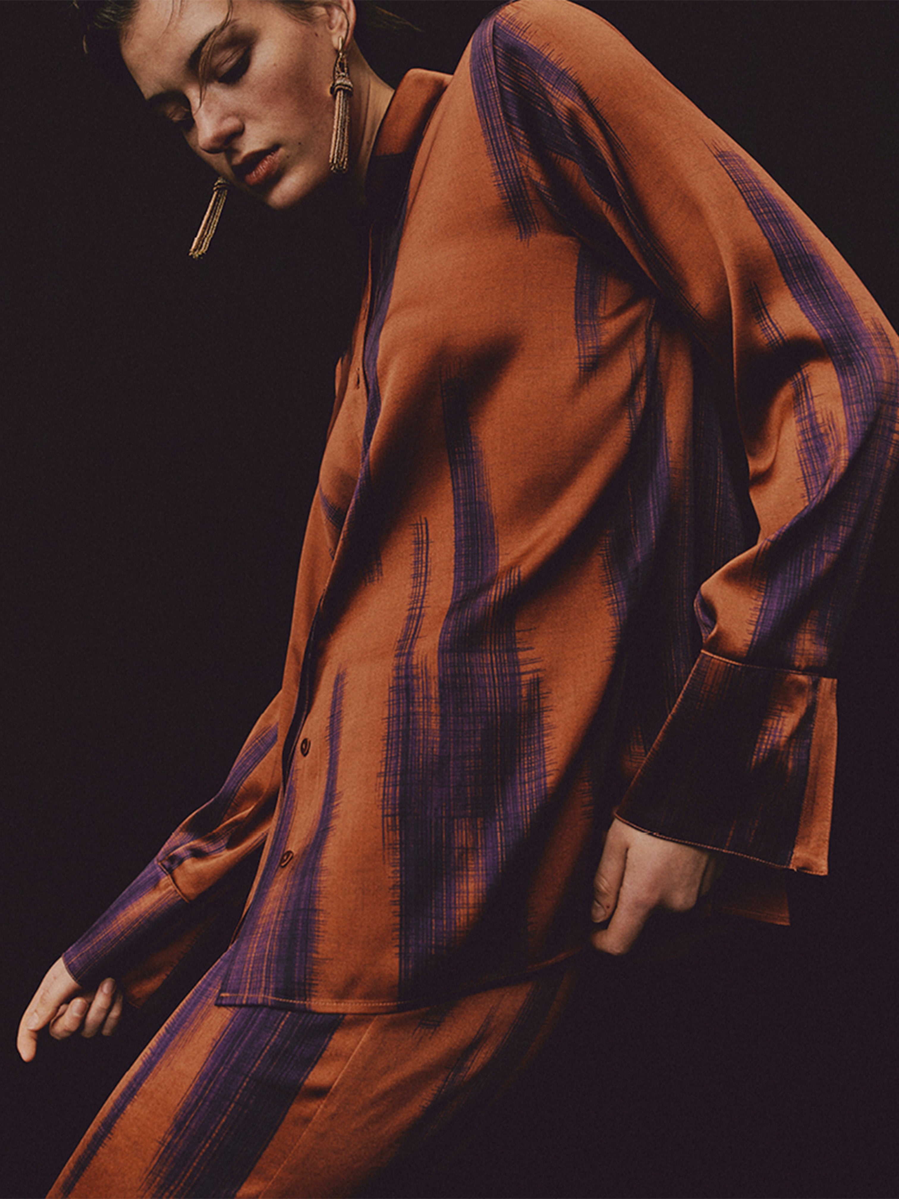 HAKINARI STRETCH SATIN SHIRT RUST/INK