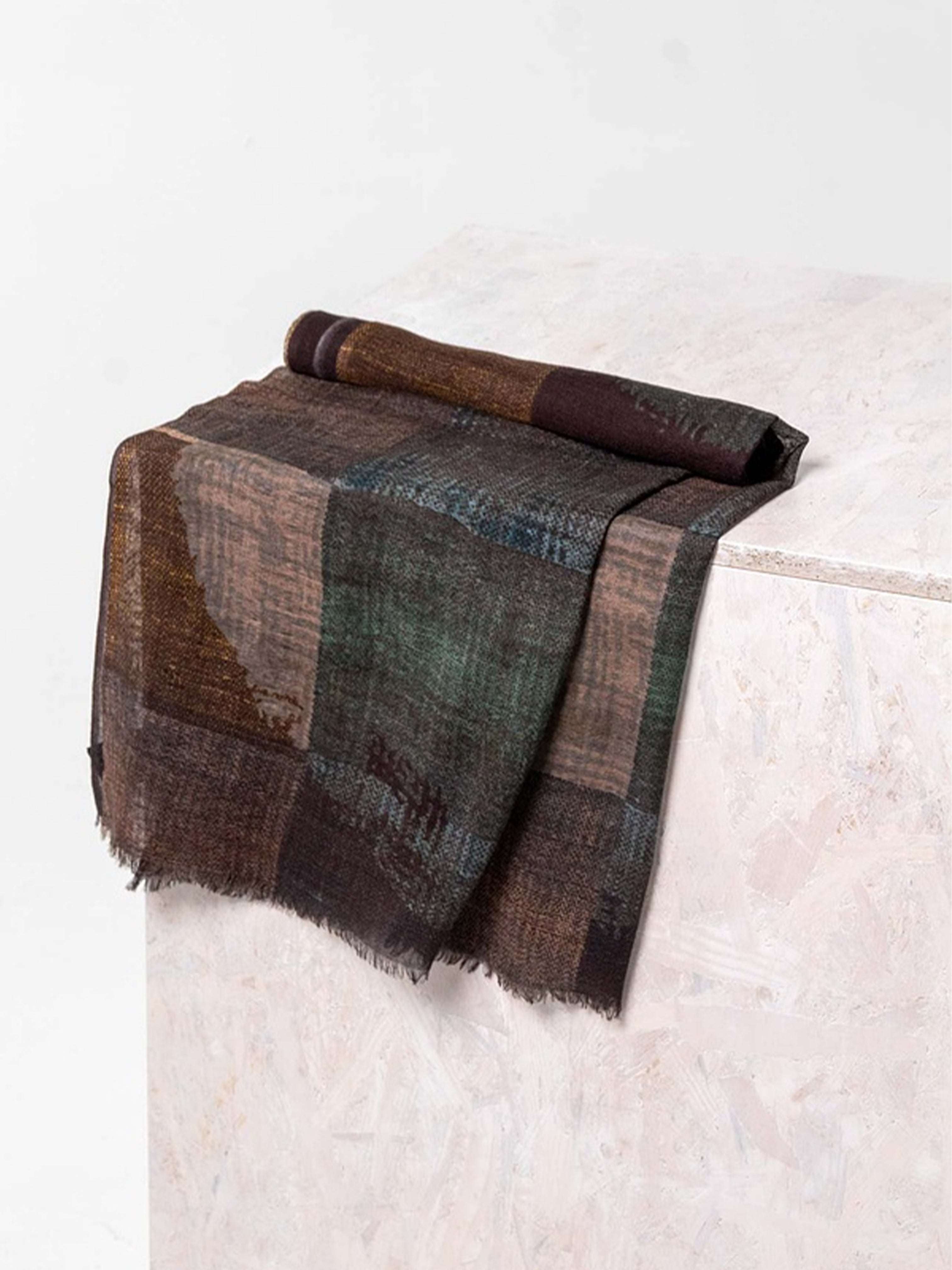 DIGITAL PRINT SCARF YAK