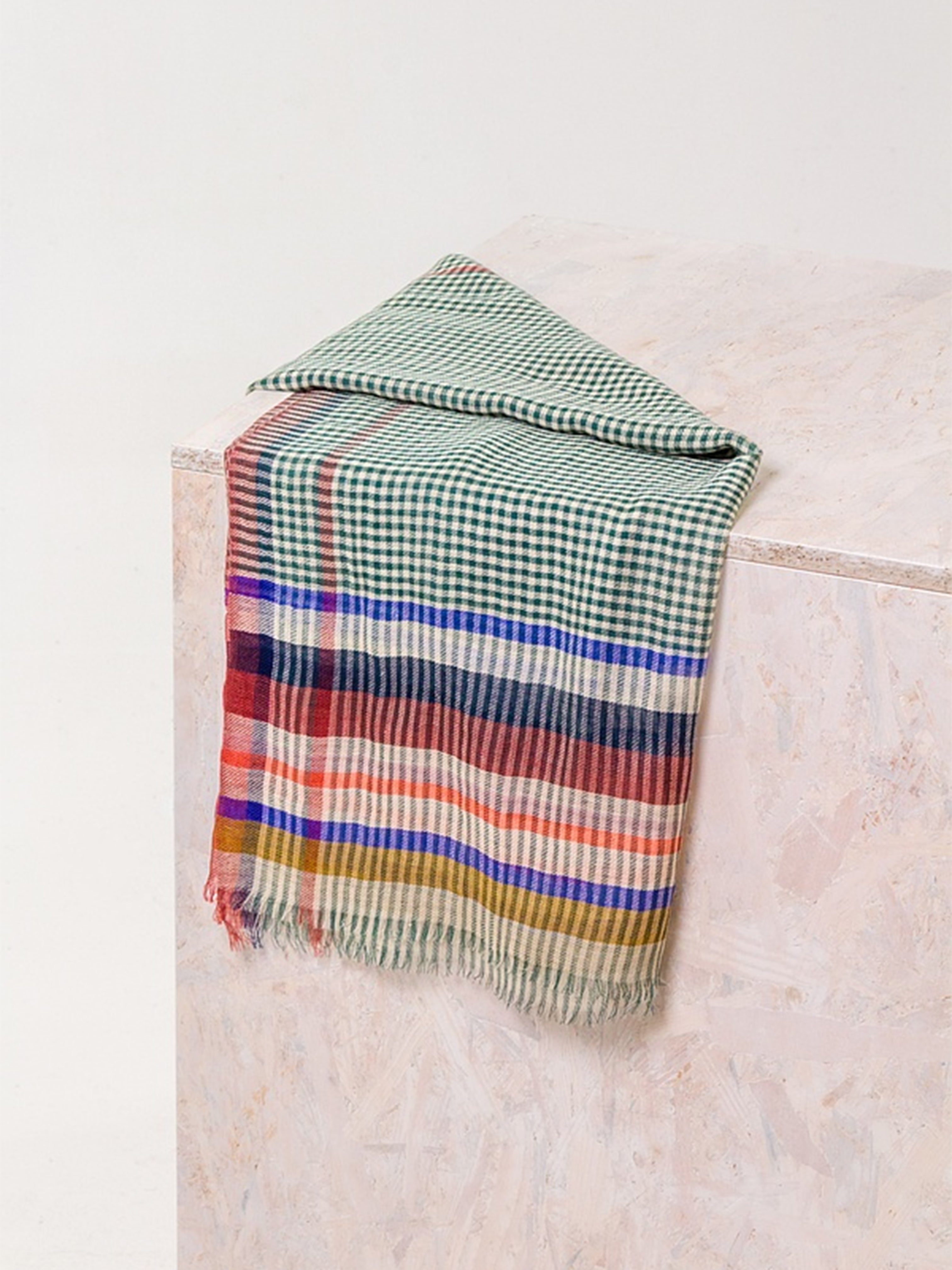 WOOL BLEND SCARF BOTTLE
