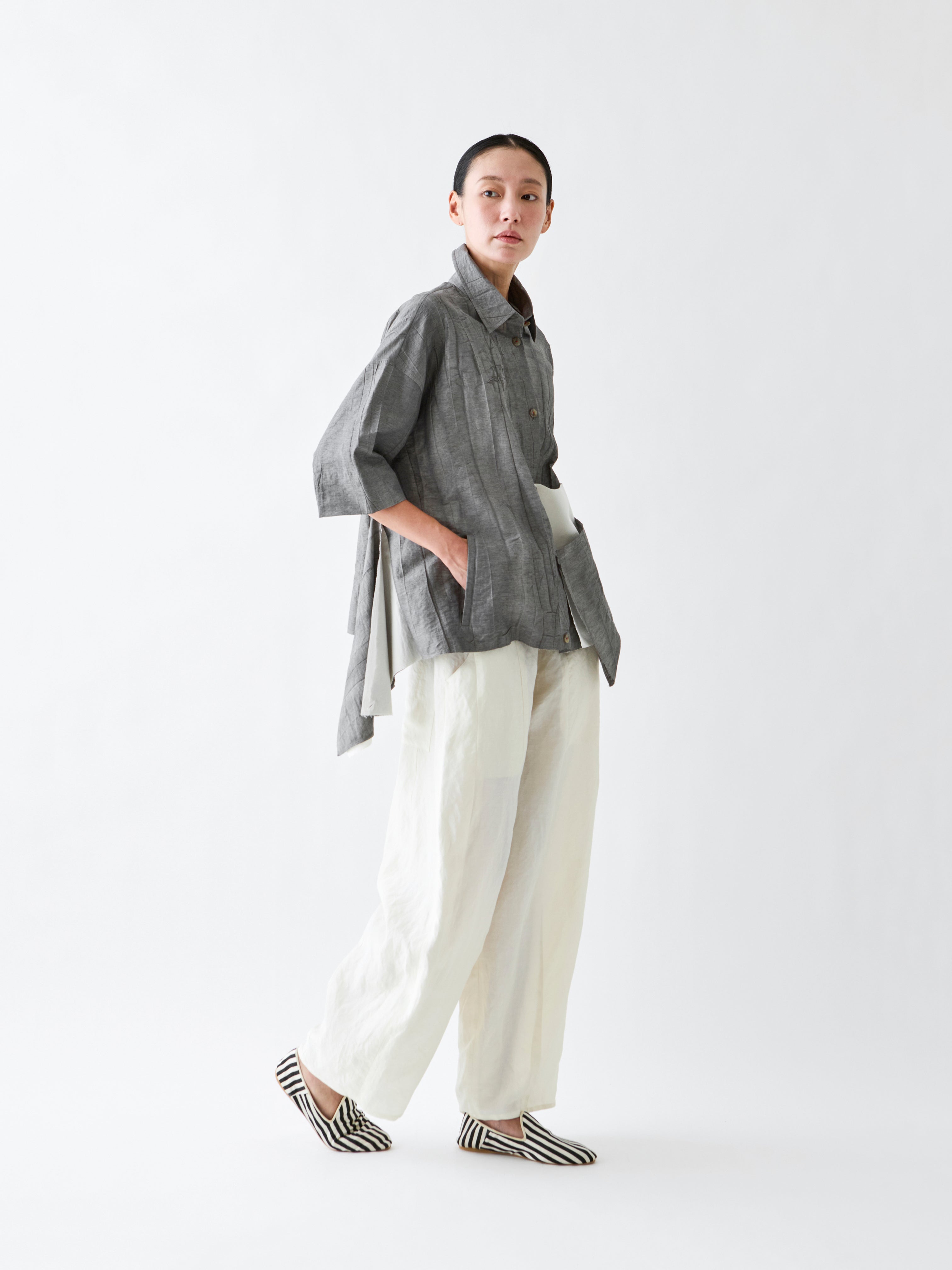 BC060 ASYMMETRIC CONTRAST SHIRT GREY