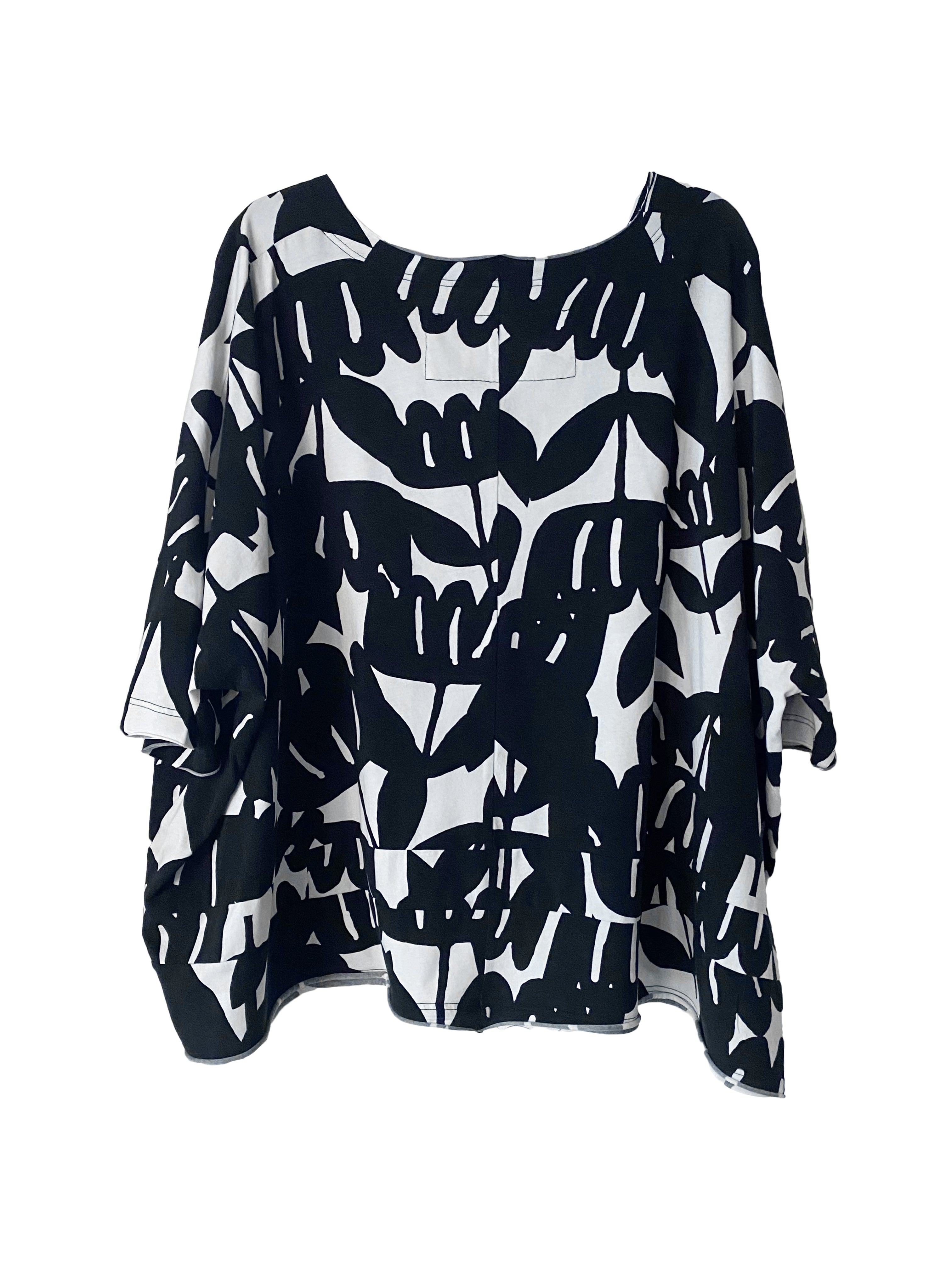 T SHIRT BLACK PRINT