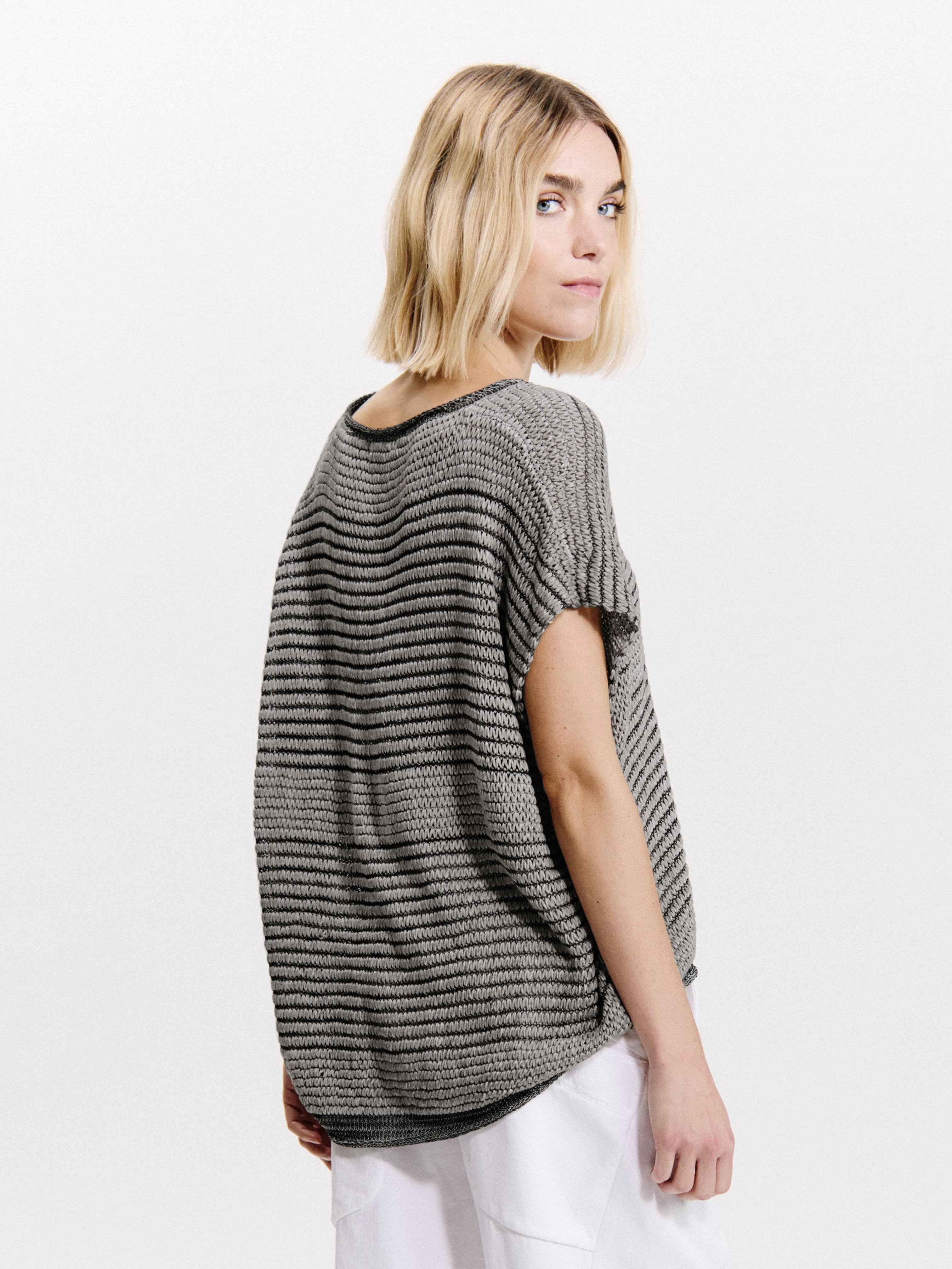 V NECK KNIT PULLOVER GREY
