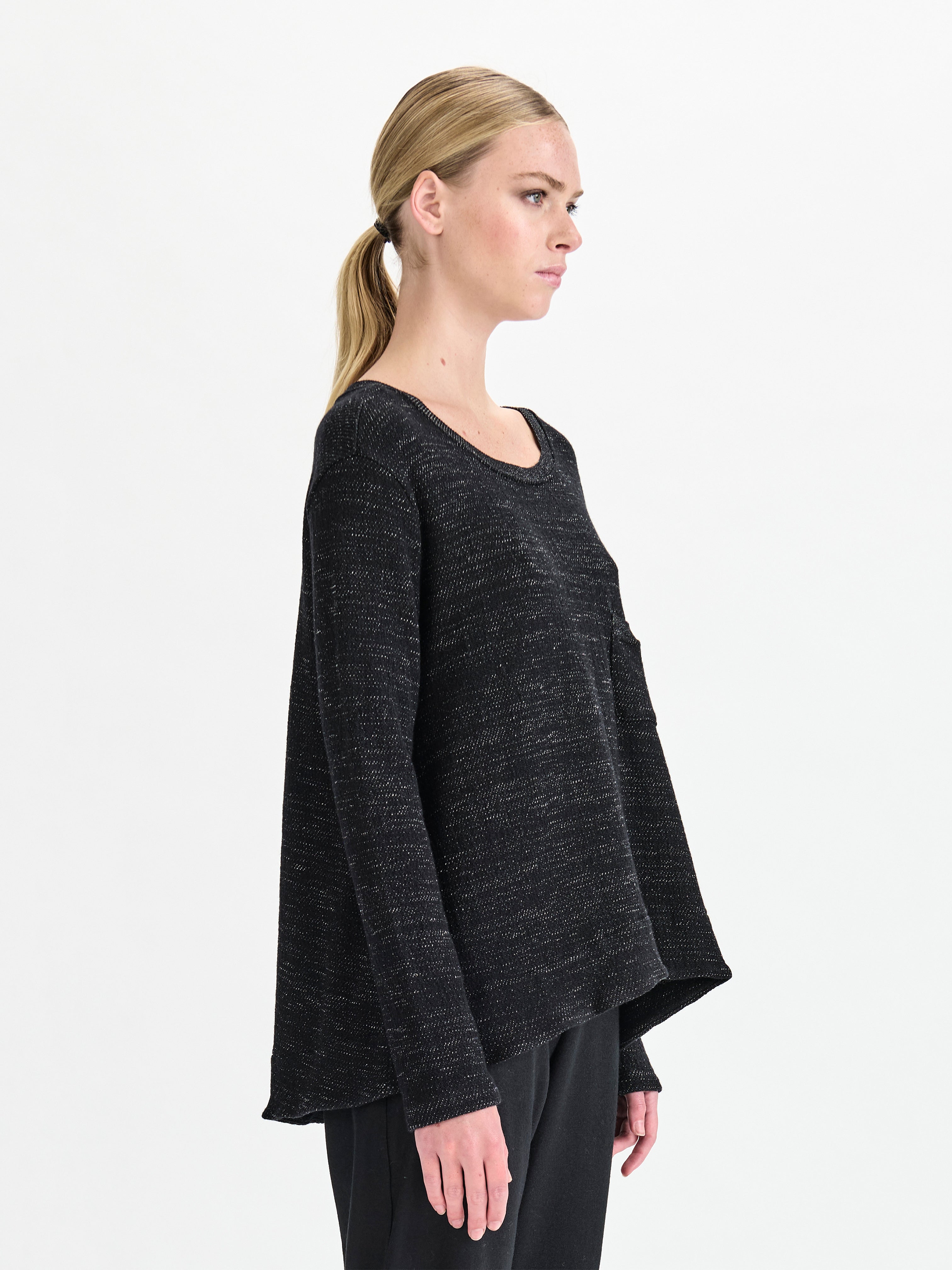 BUTTON BACK KNIT TOP BLACK