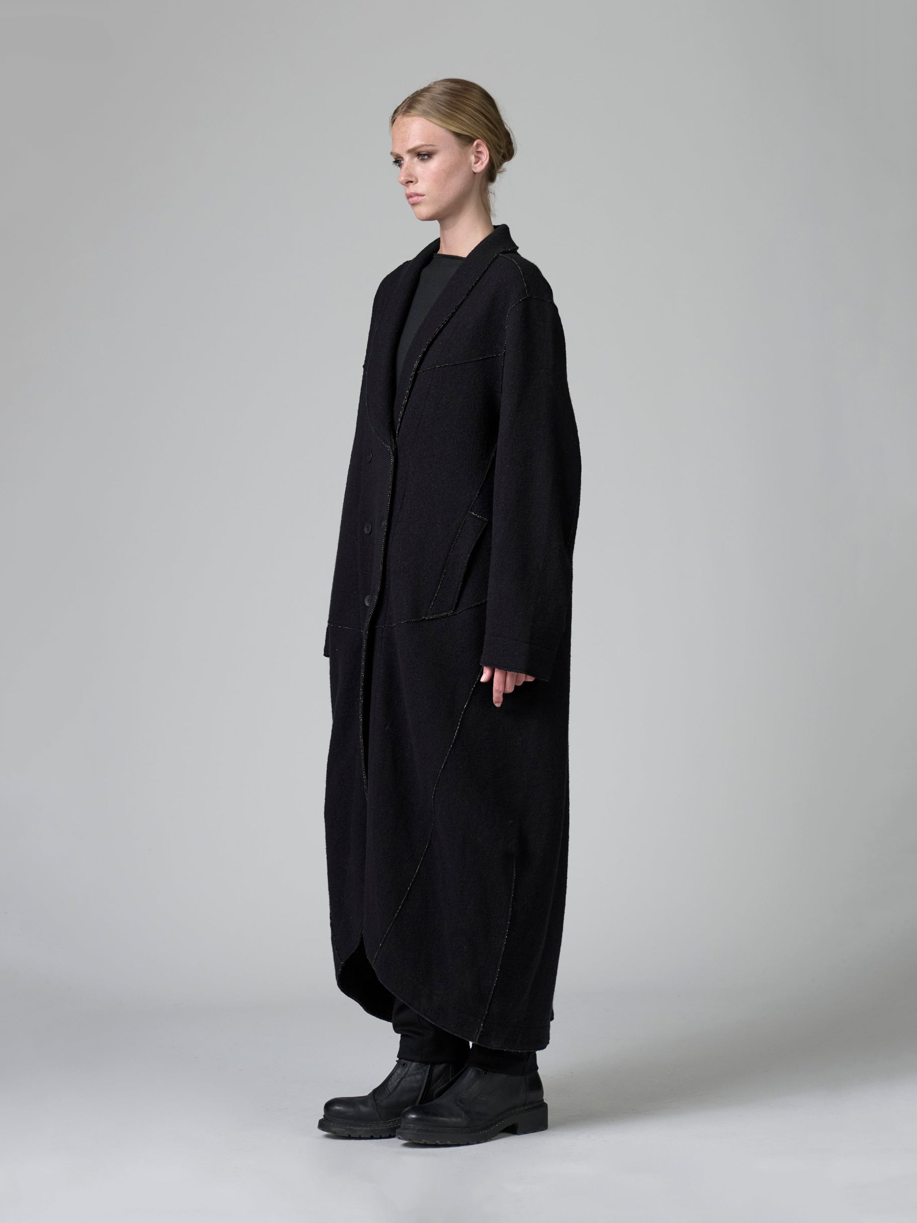 DOUBLE BREASTED CHEVRON COAT BLACK