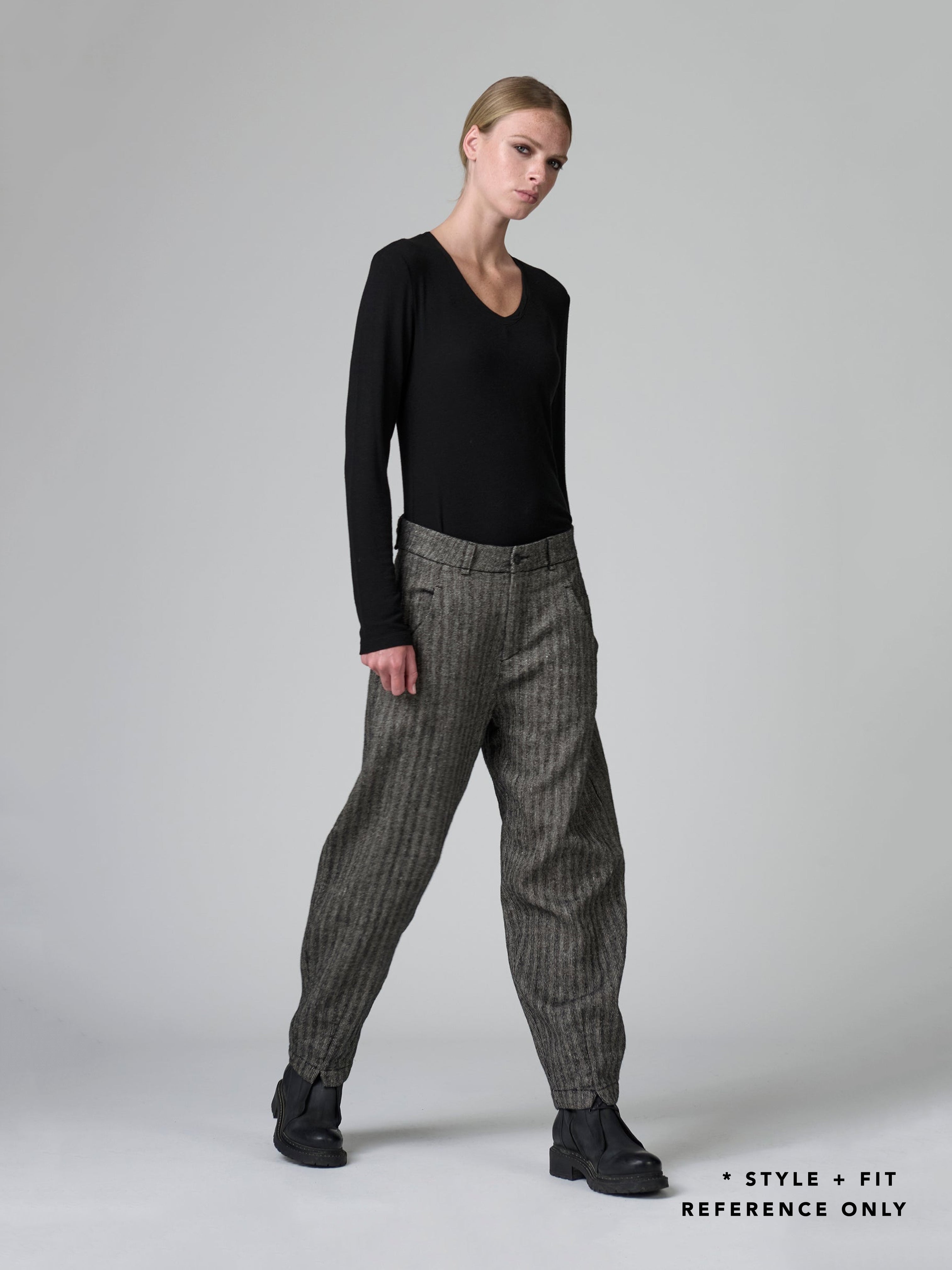 TEXTURAL SIGNATURE PANT CHALK