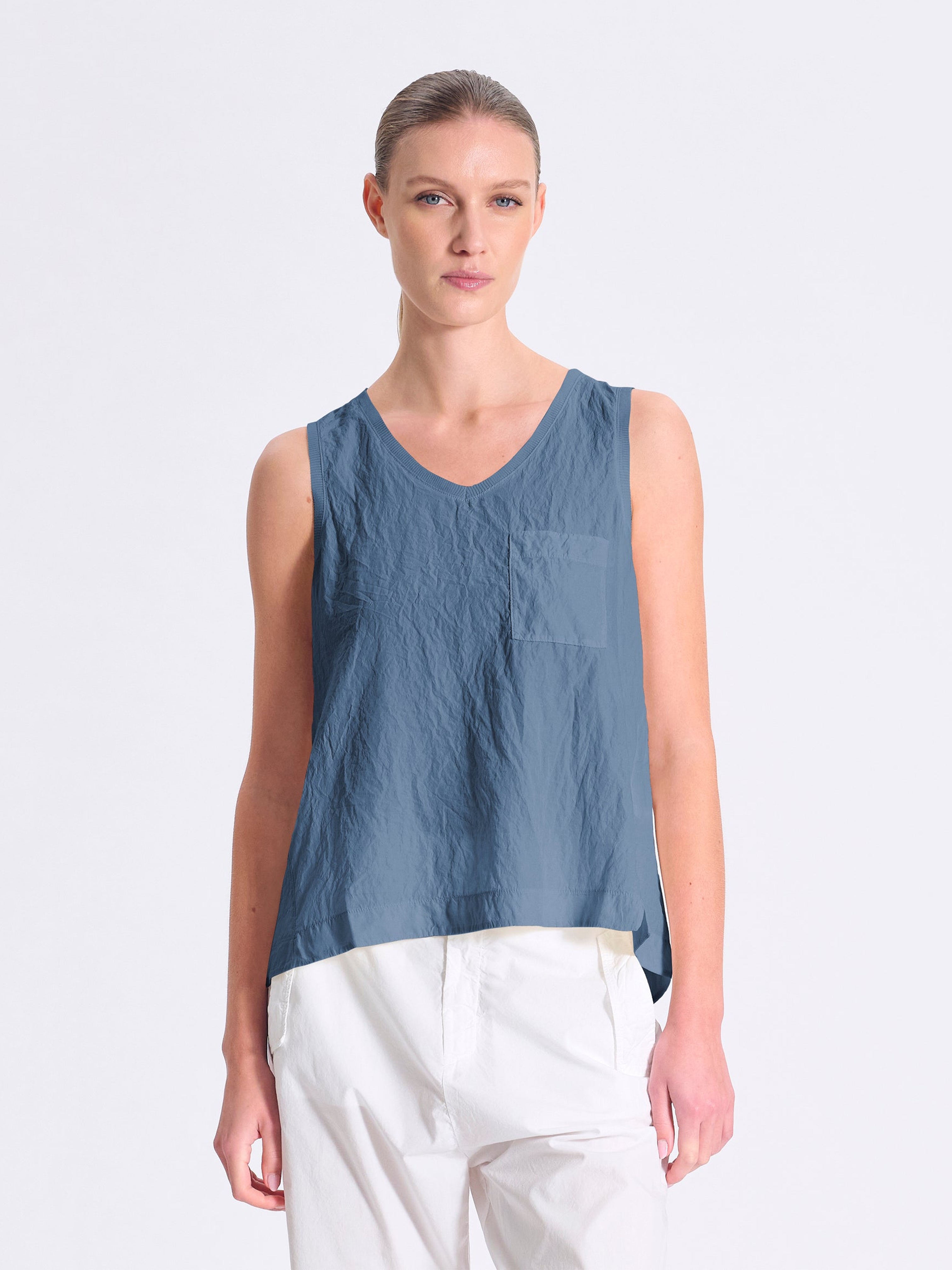 SILK BLEND VNECK TOP BLUE SLATE