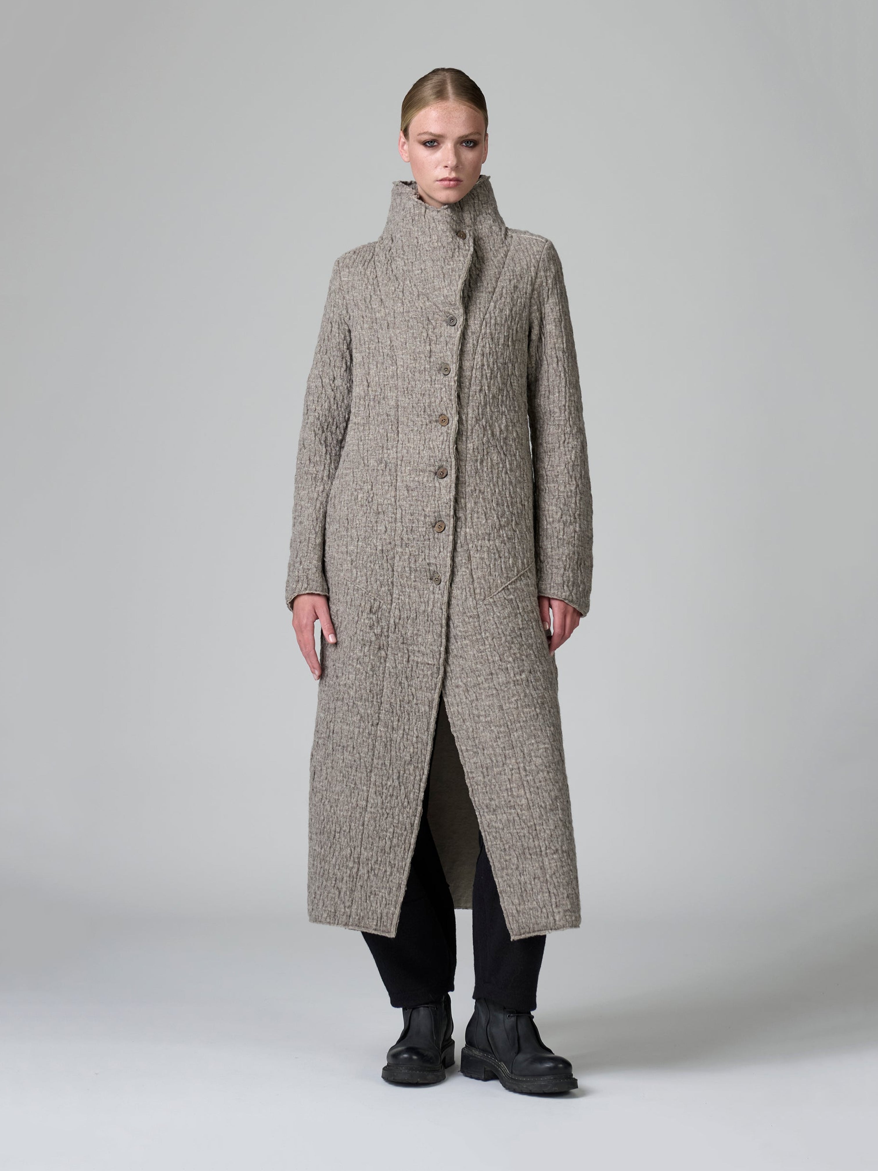 SIGNATURE WOOL COAT TAUPE