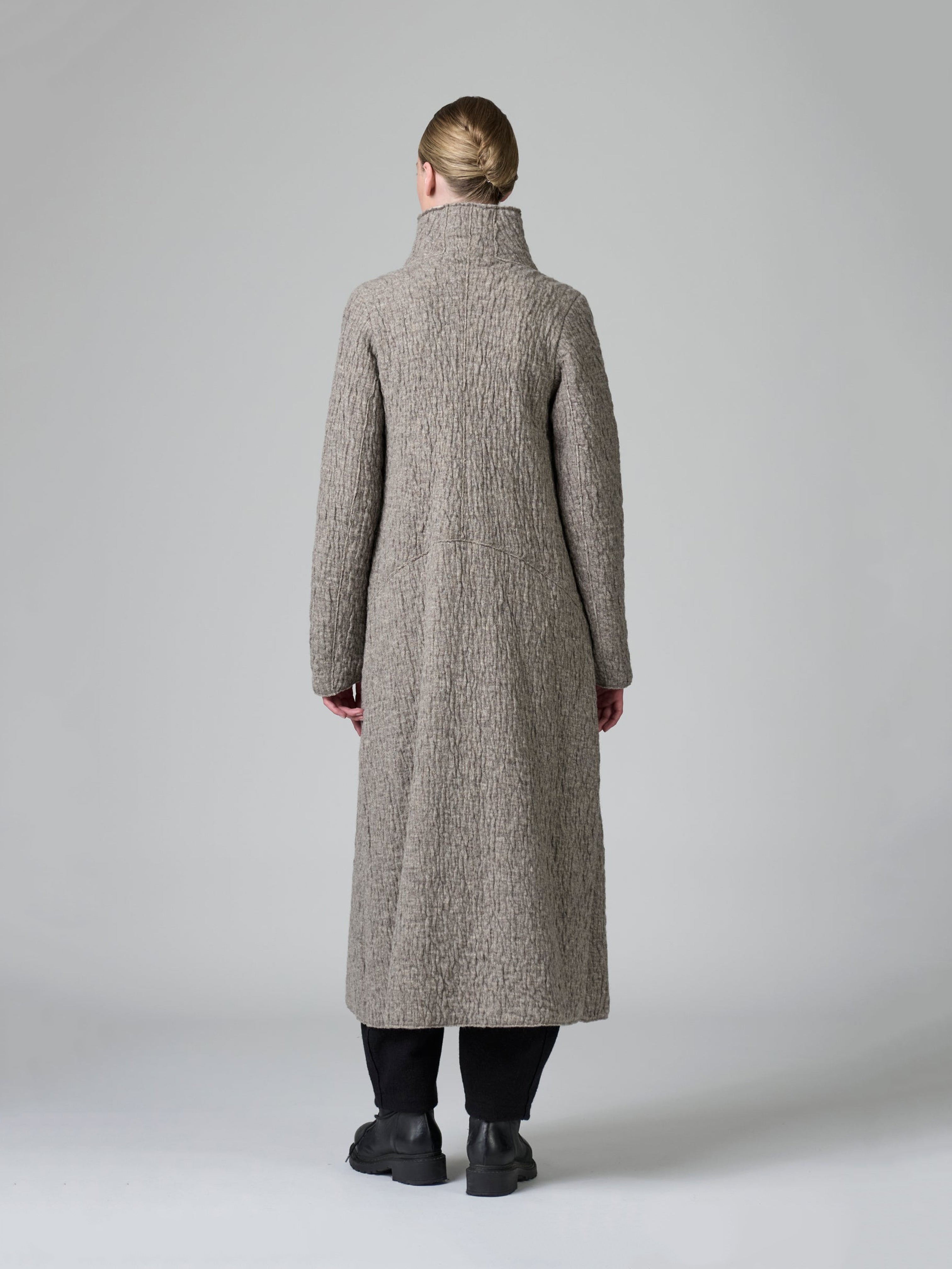 SIGNATURE WOOL COAT TAUPE