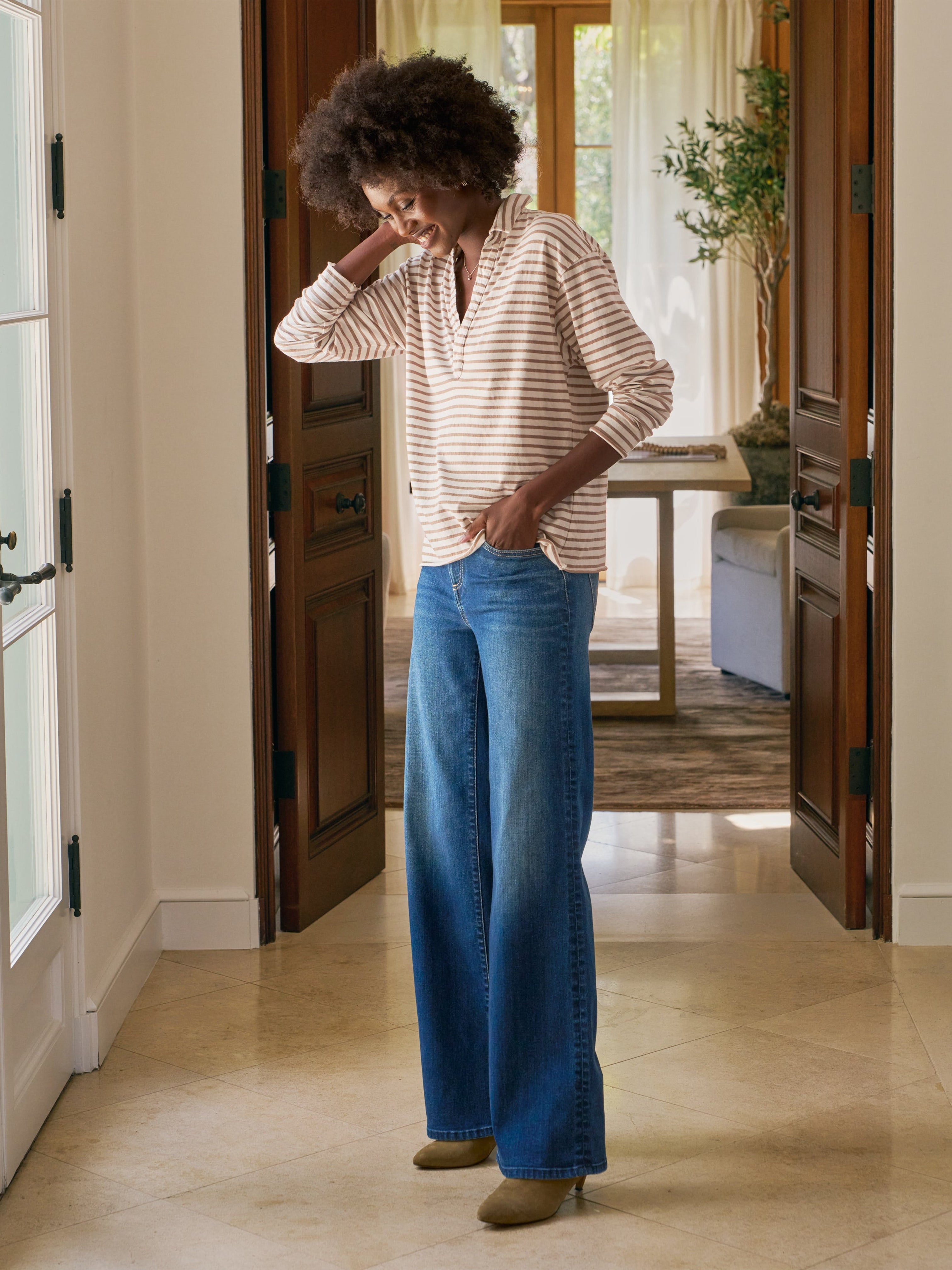 PATRICK POPOVER HENLEY CAMEL STRIPE