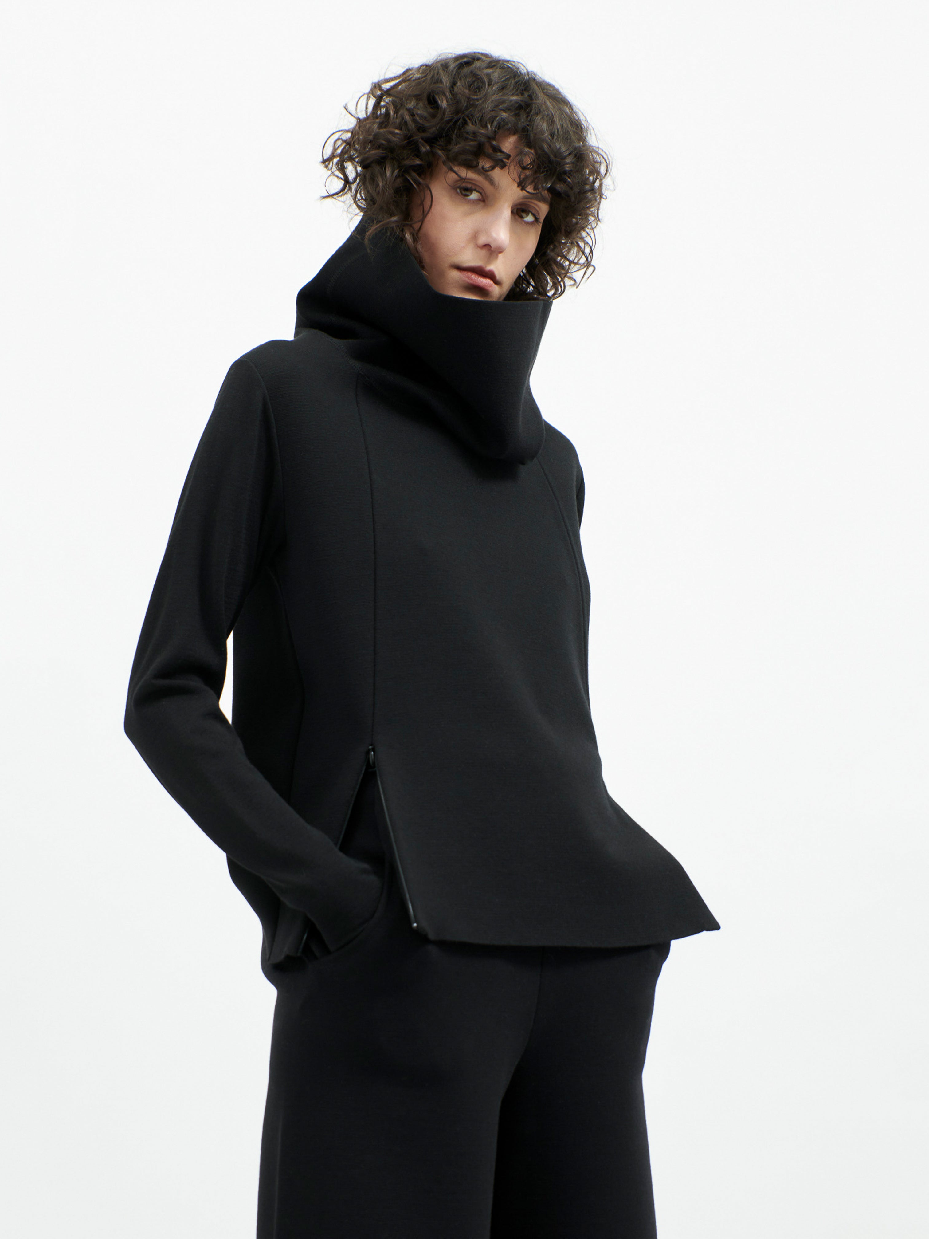 MILA JUMPER BLACK