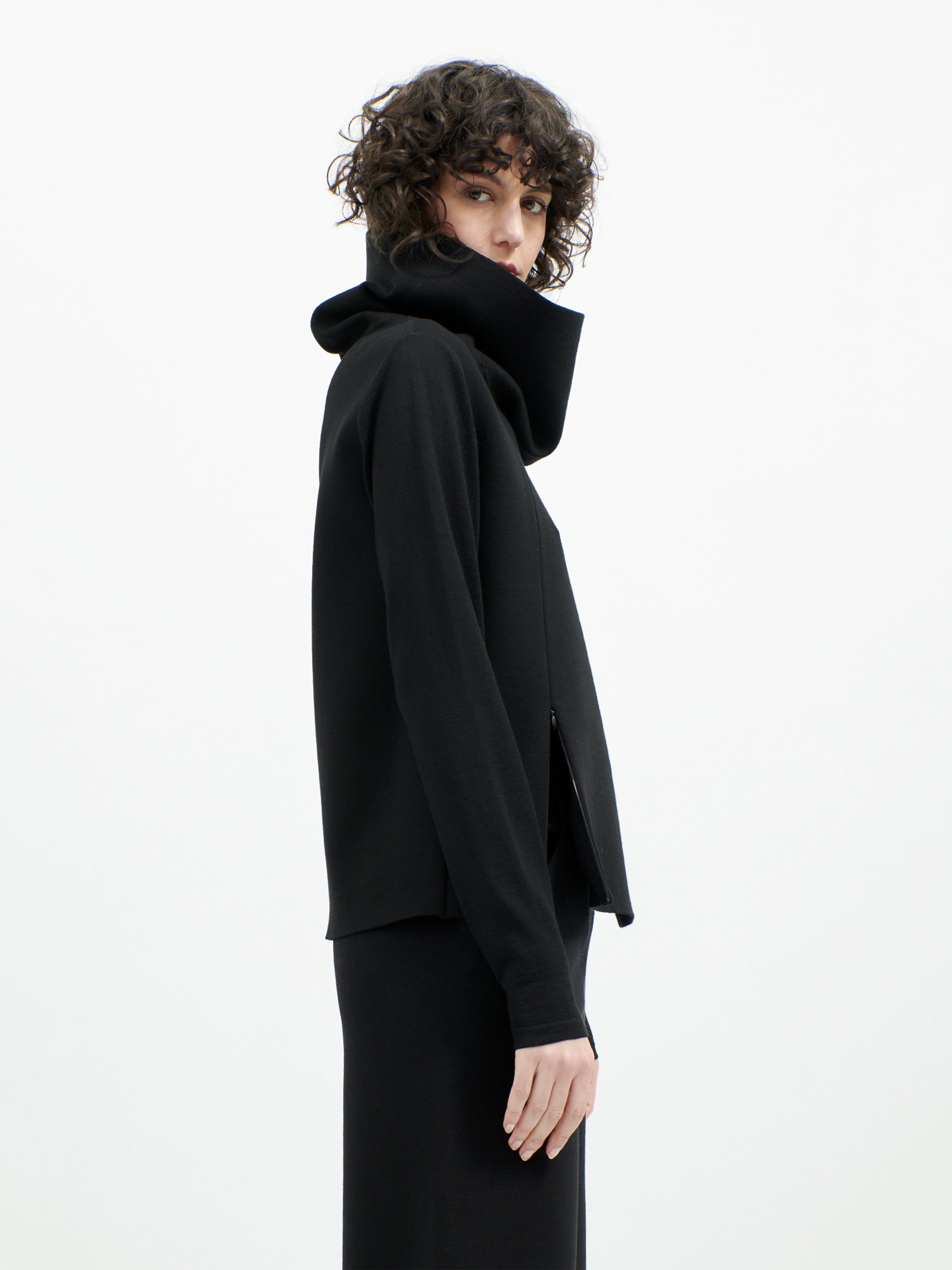 MILA JUMPER BLACK