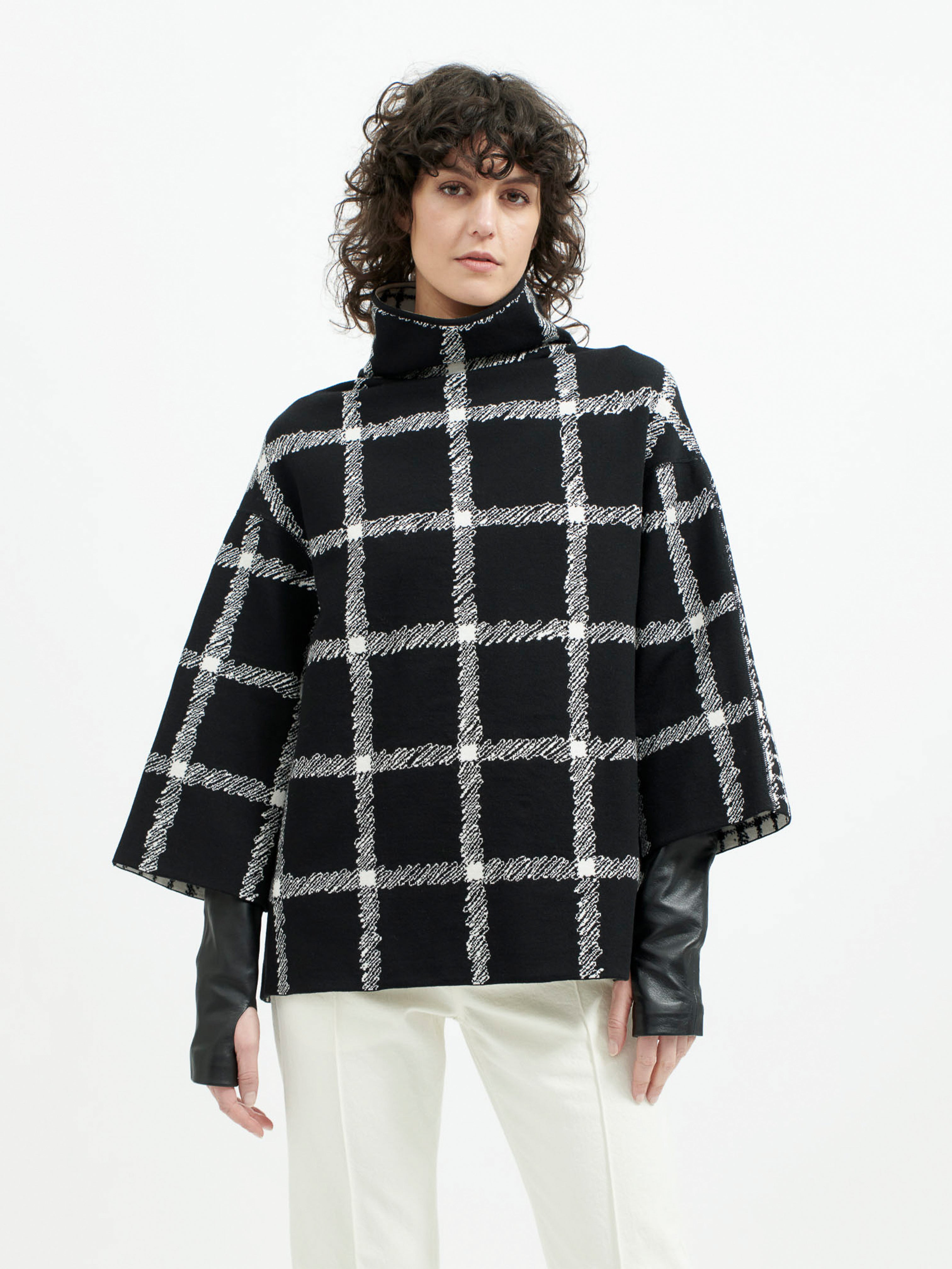 VIC REVERSIBLE KNIT