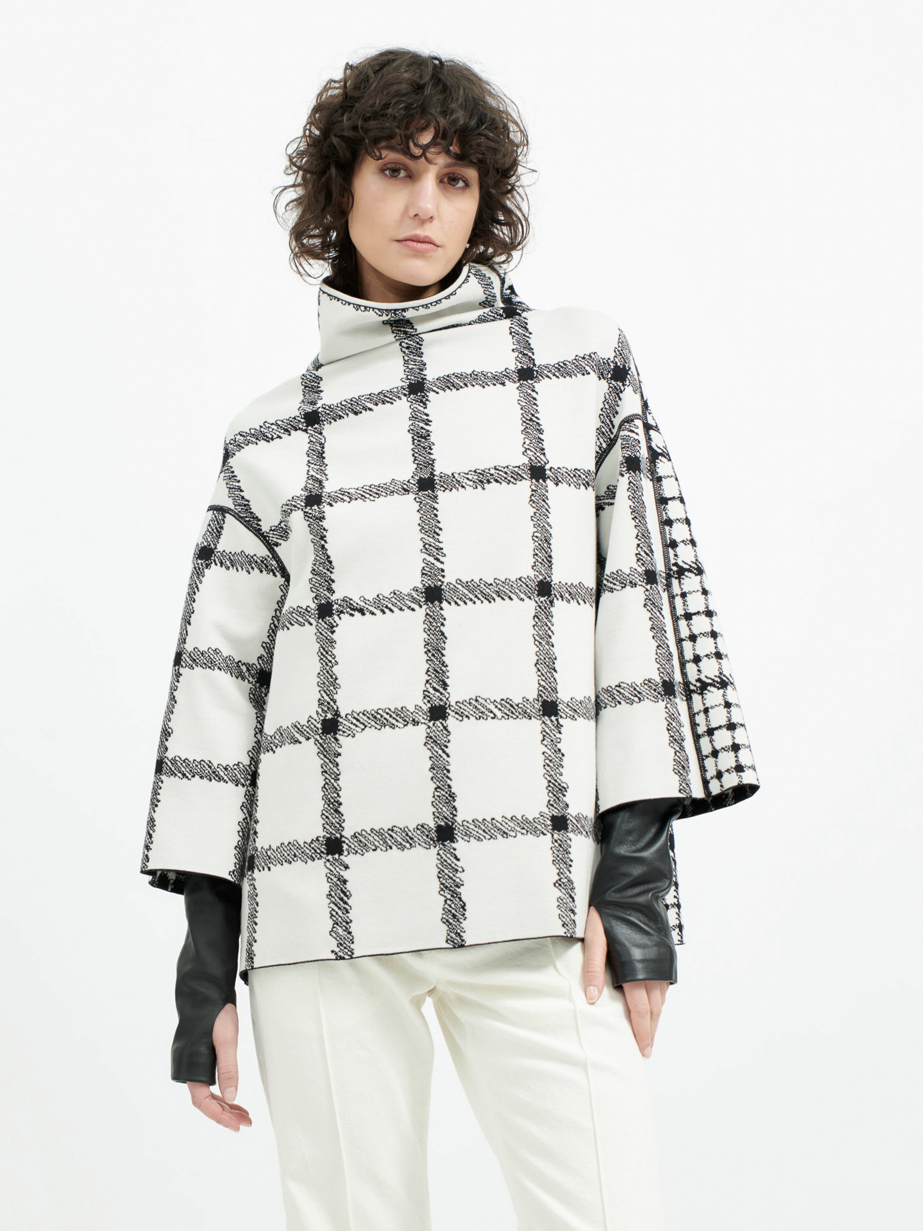 VIC REVERSIBLE KNIT