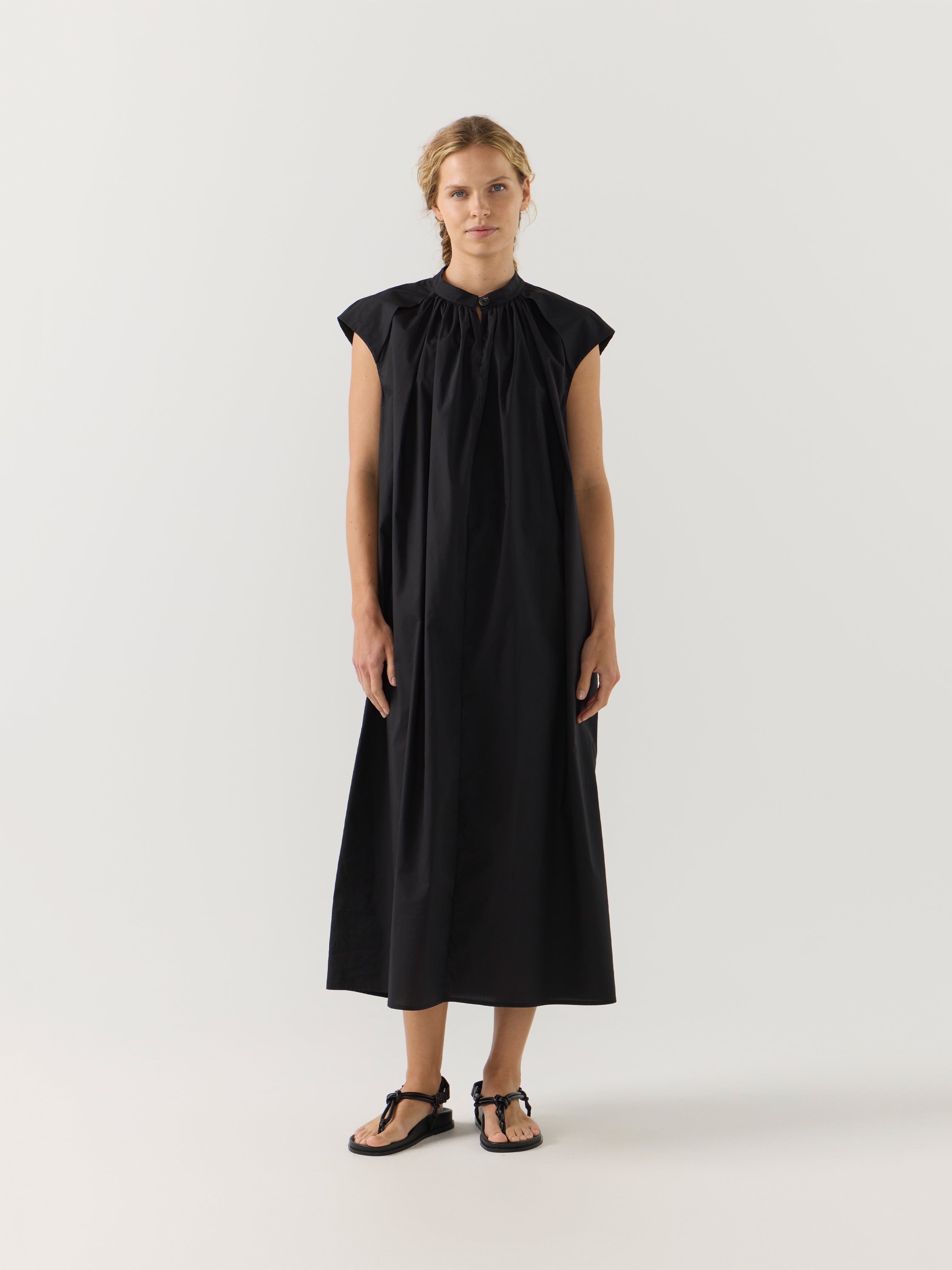 HUNTER DRESS BLACK