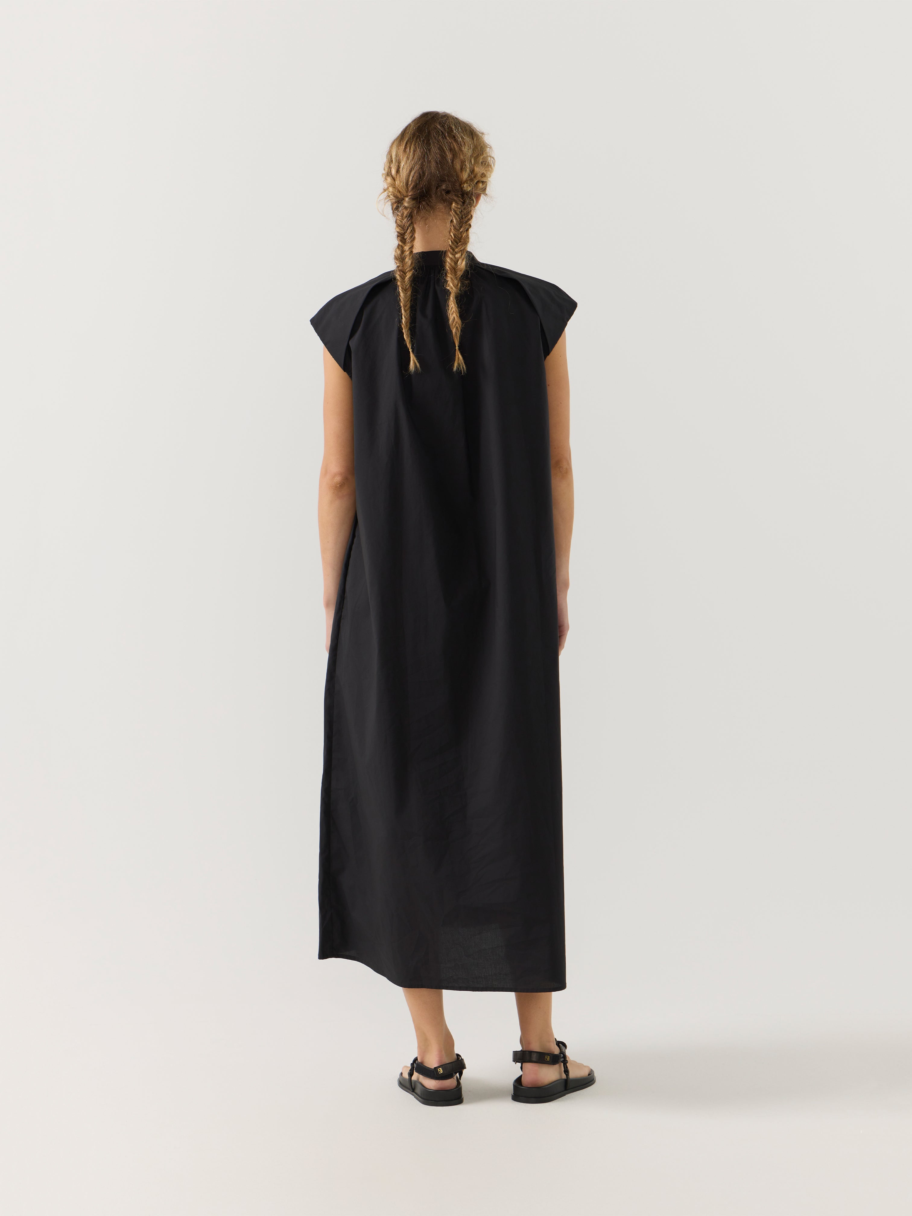 HUNTER DRESS BLACK
