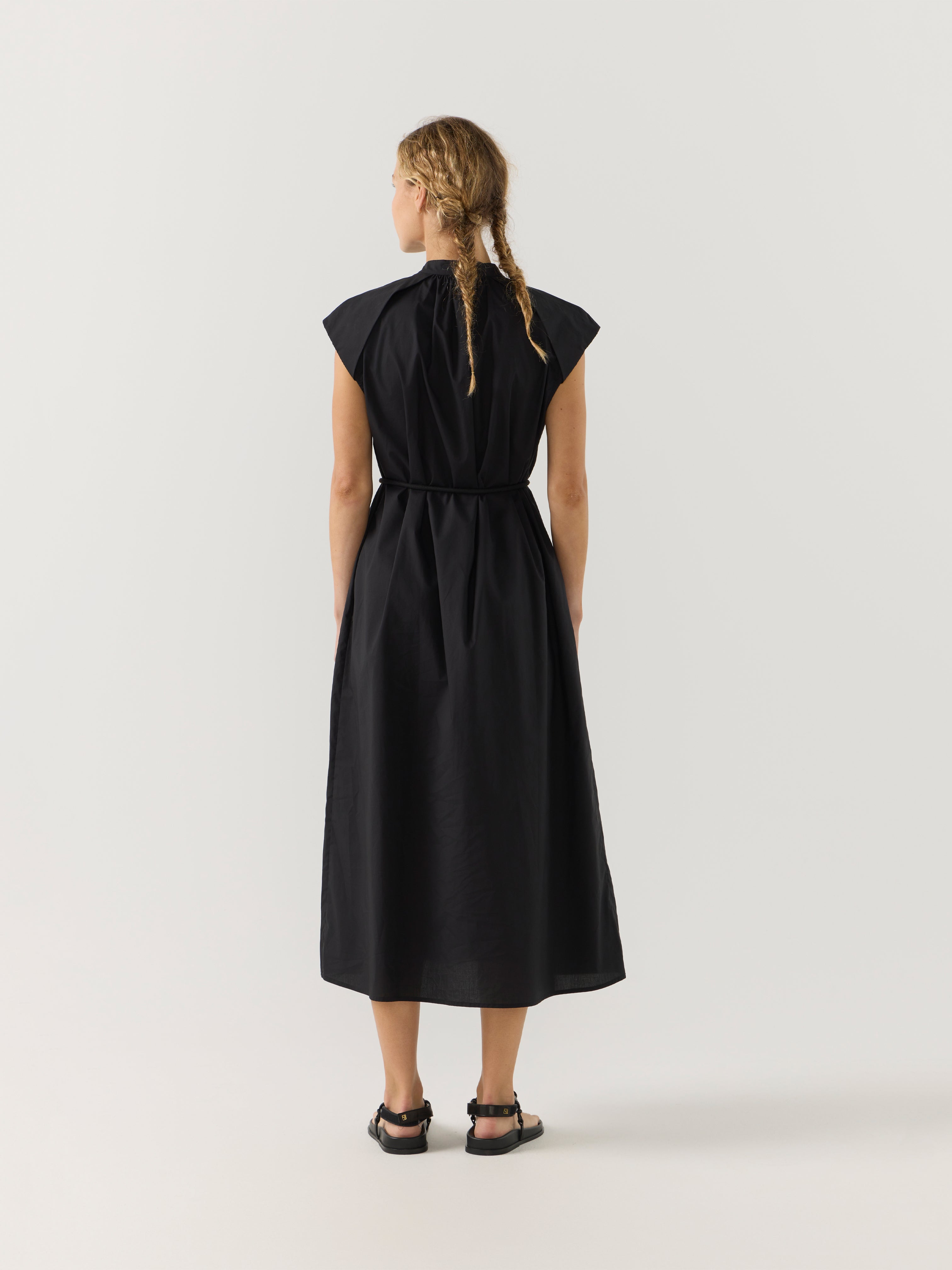 HUNTER DRESS BLACK