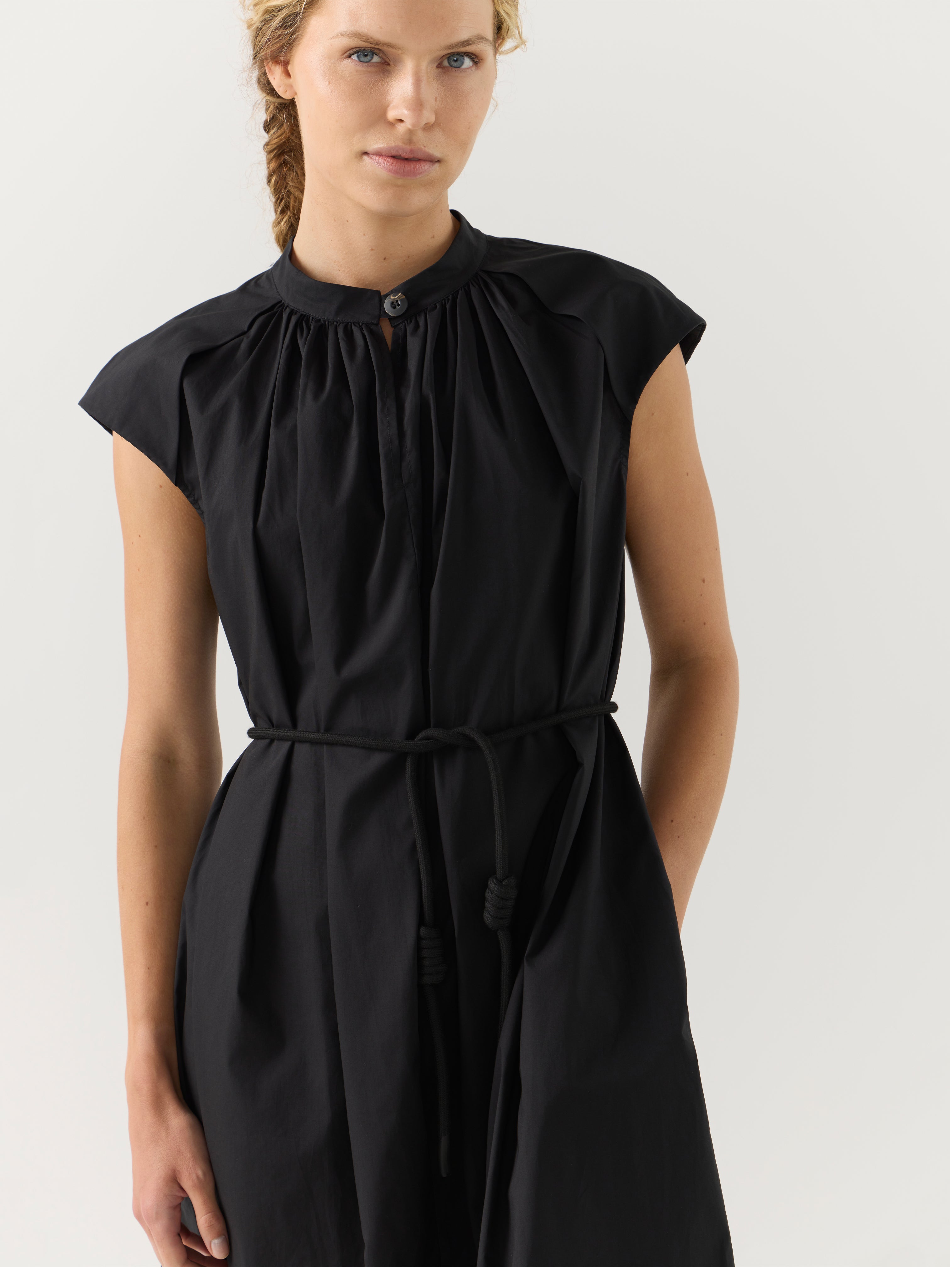 HUNTER DRESS BLACK