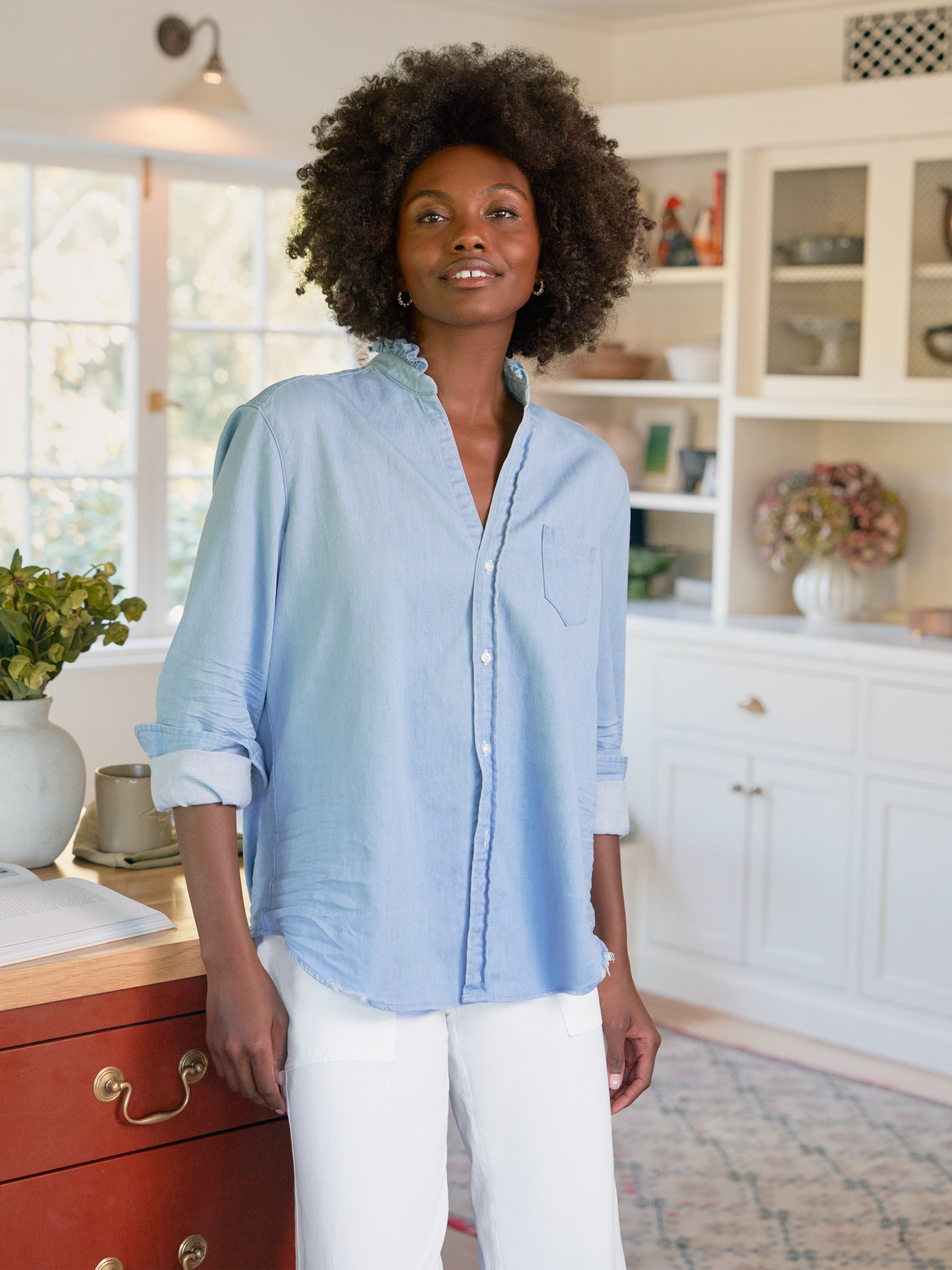 EILEEN RUFFLE COLLAR SHIRT CLASSIC BLUE