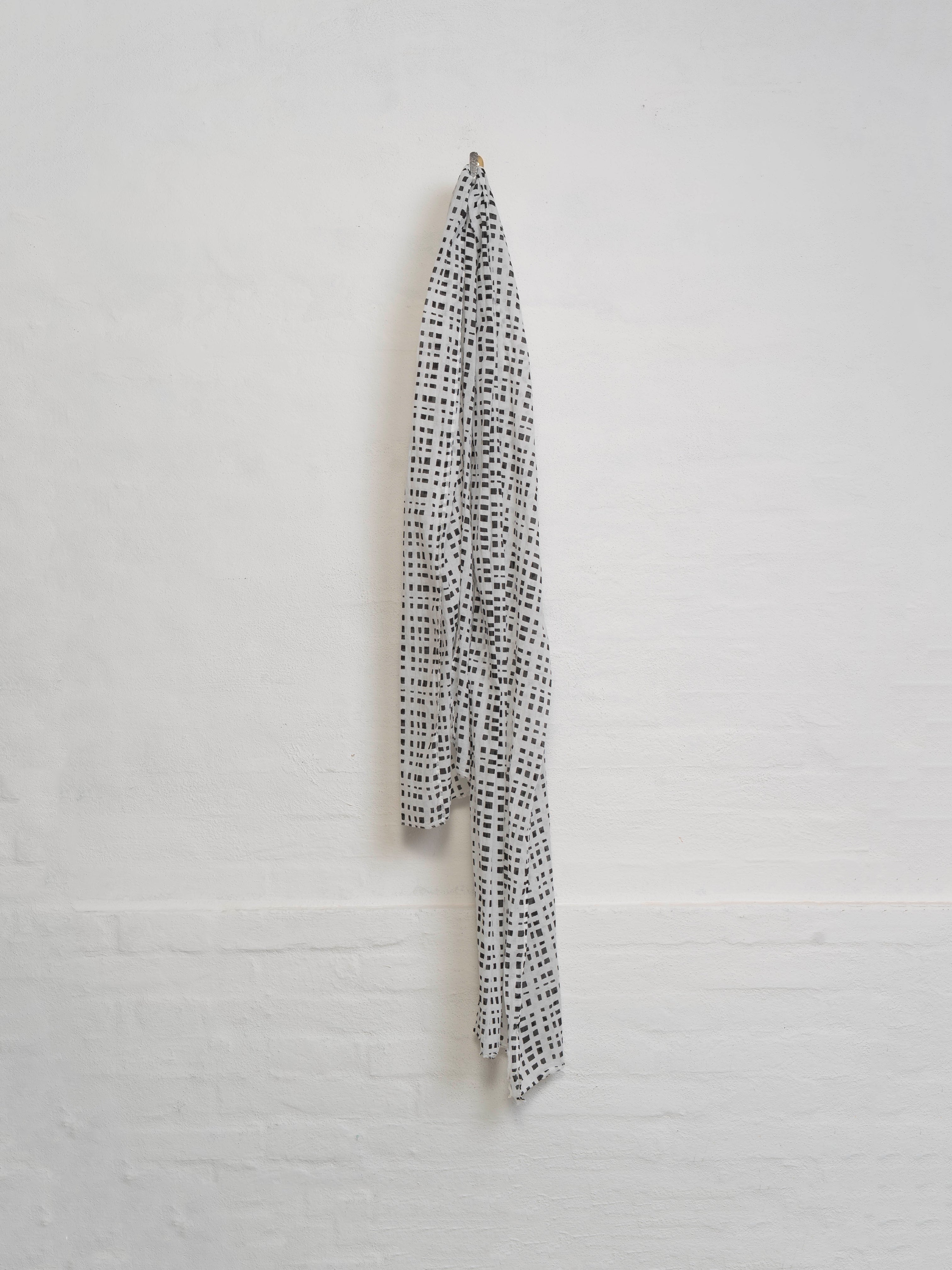 SADIE SCARF BLACK CHECK