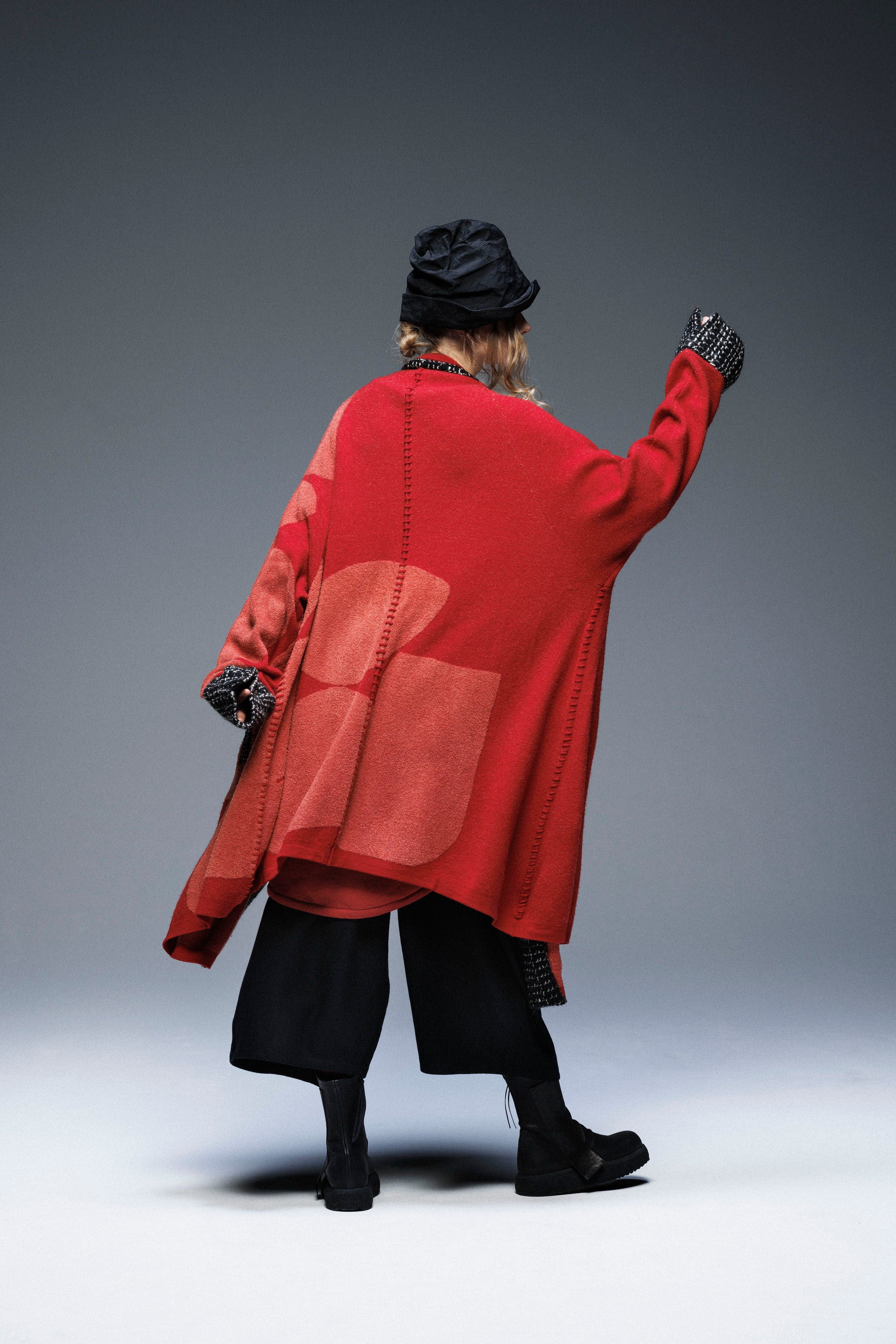 KNIT CONTRAST COAT RED COMBO