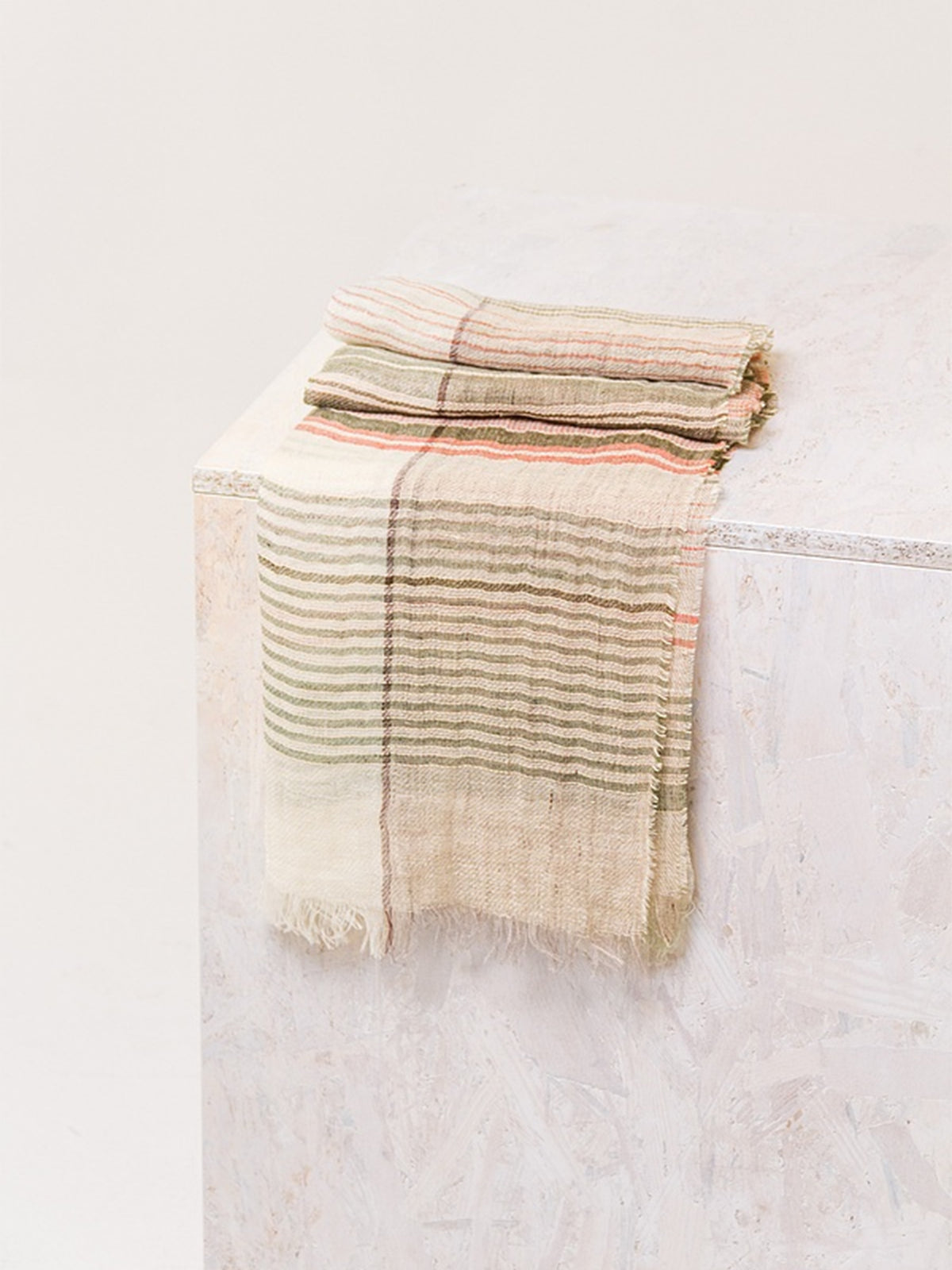 LINEN SILK SCARF 611 POOL