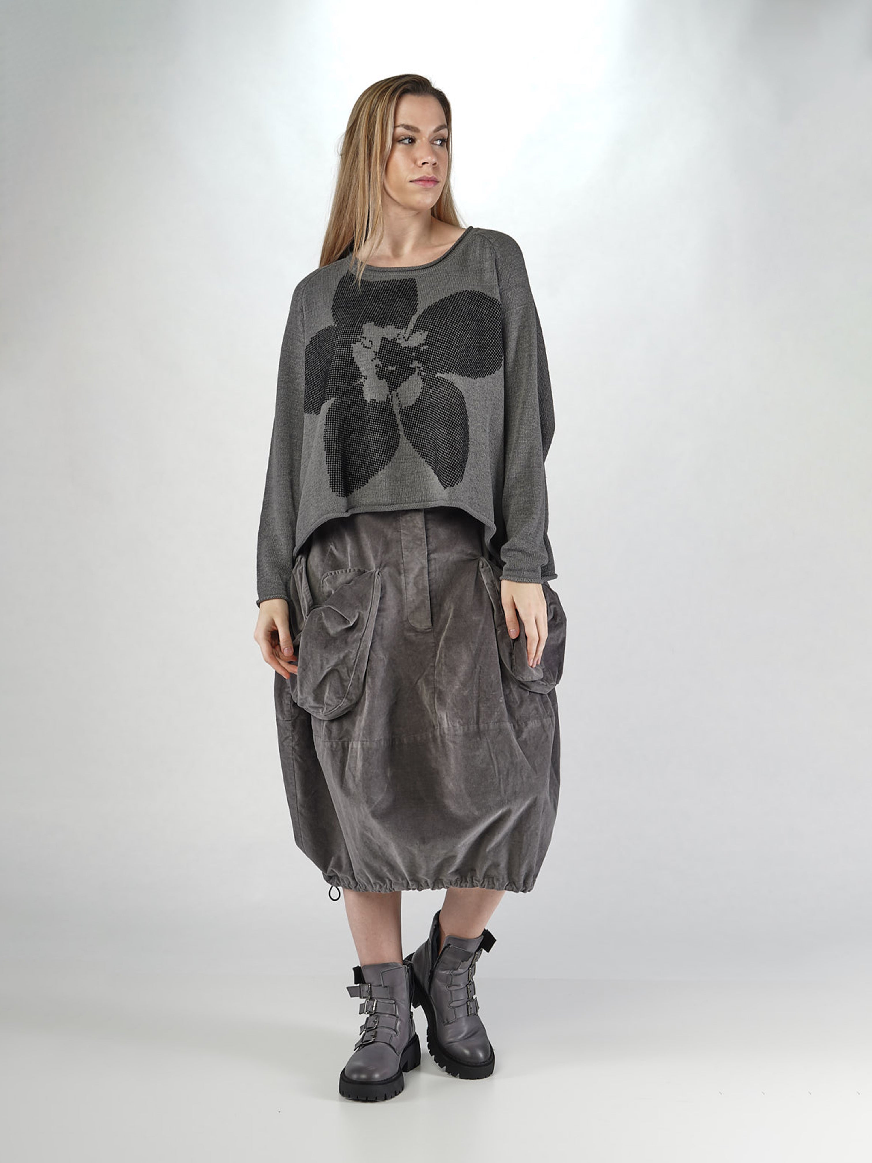 FLOWER PULLOVER DARK GREY/BLACK VELVET FLOCK DESIGN