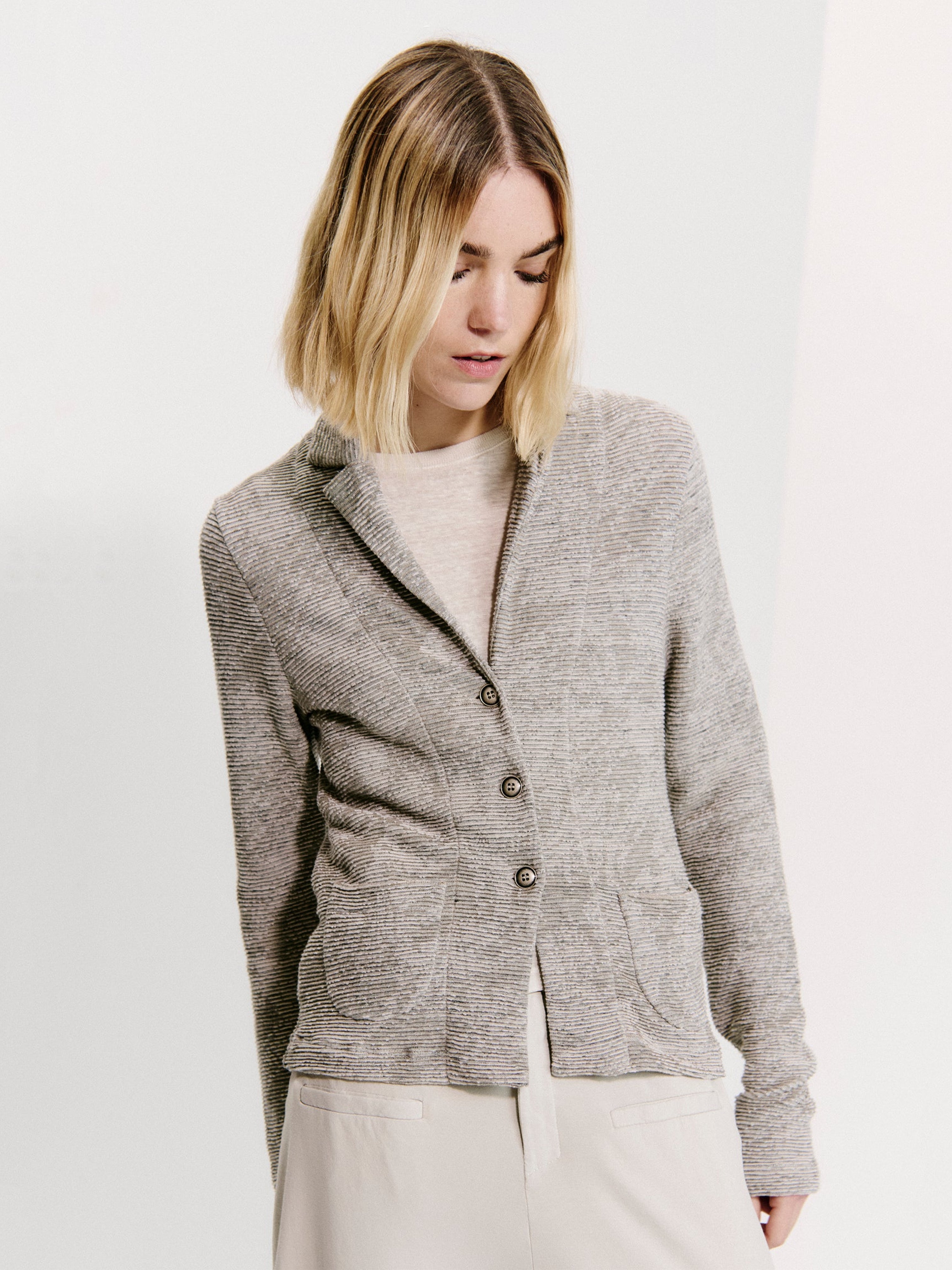 RIBBED TEXTURAL JACKET ROPE