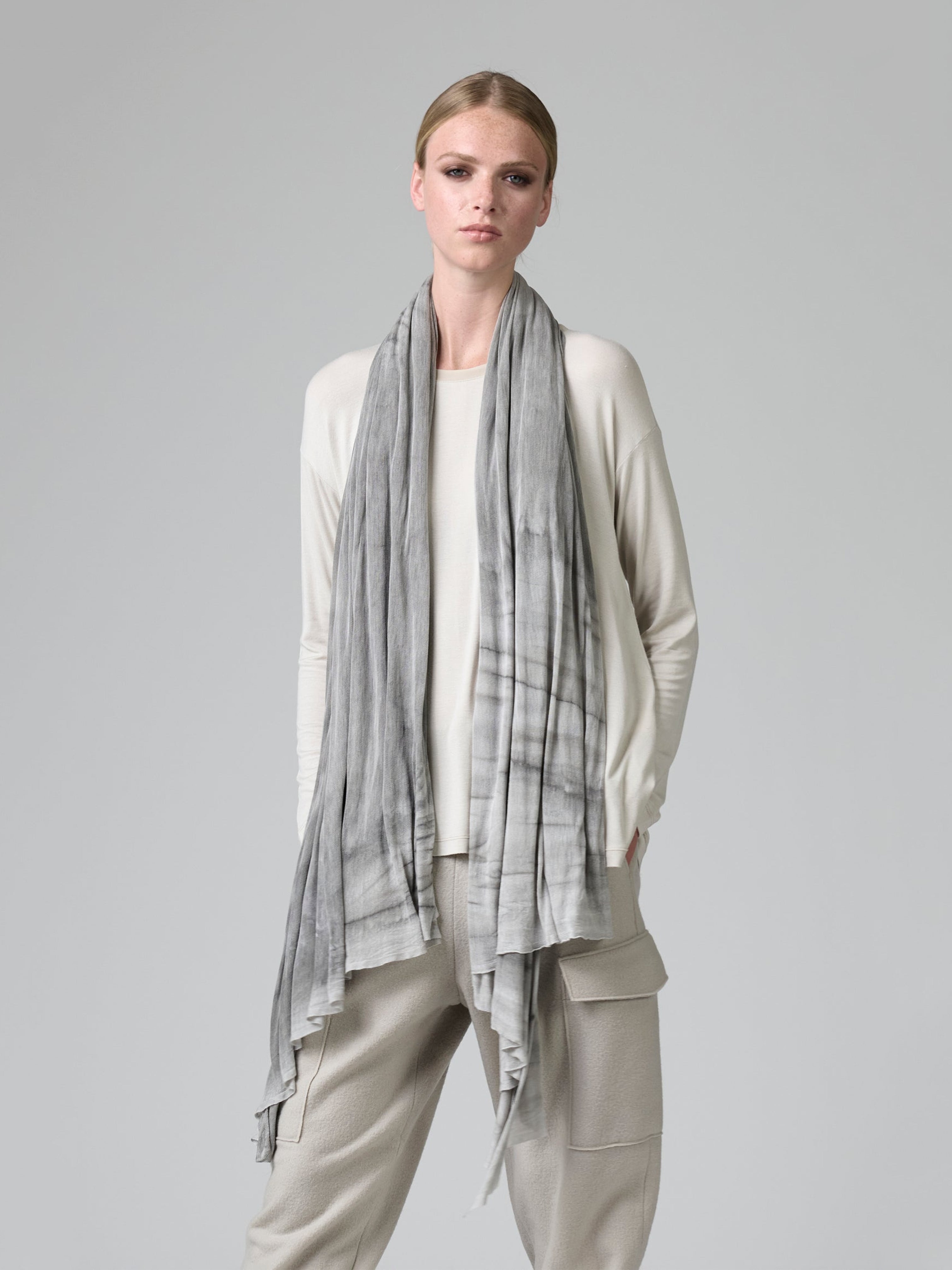 TIE DYE SCARF GREY