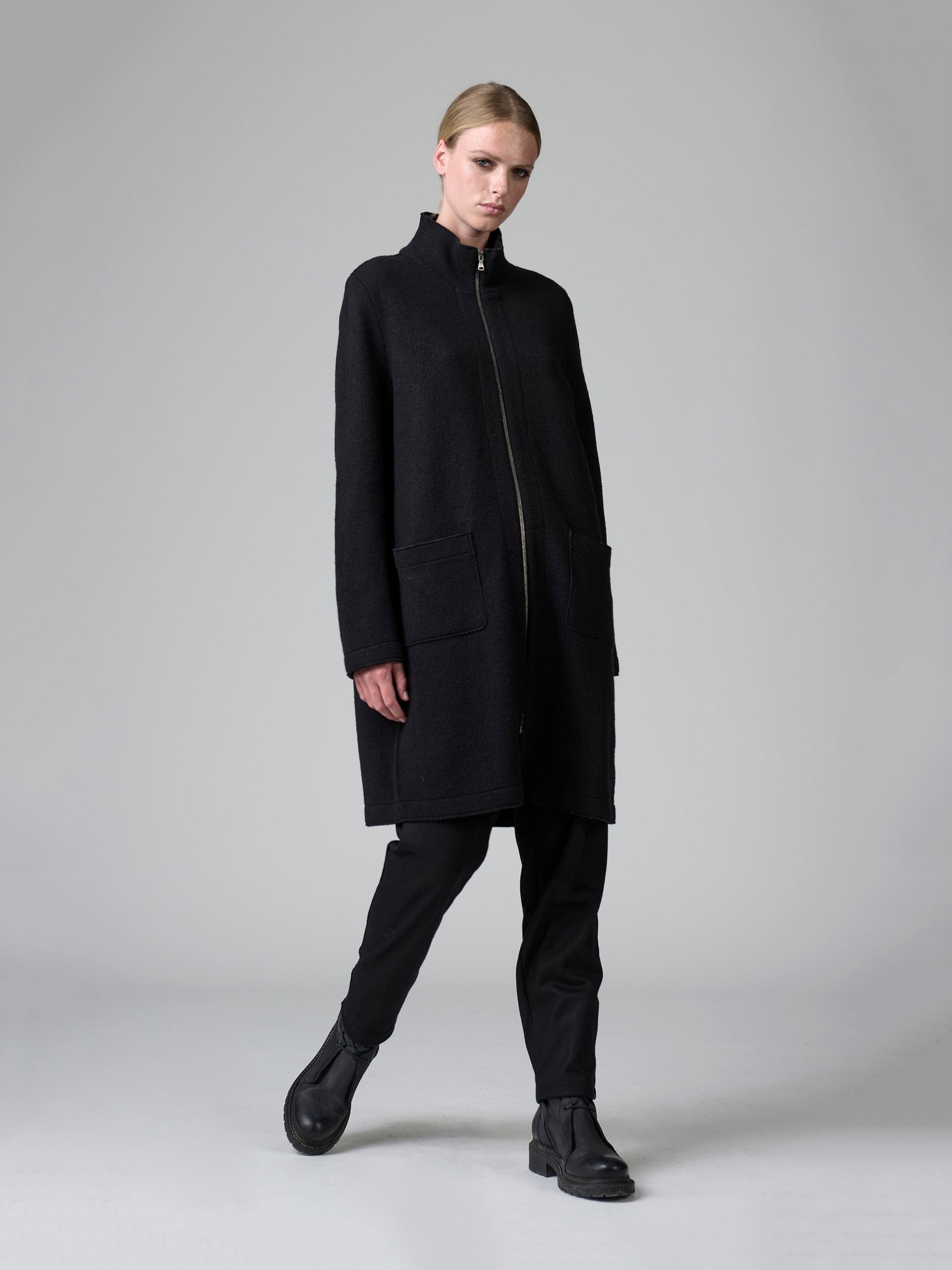 CHEVRON ZIP COAT BLACK