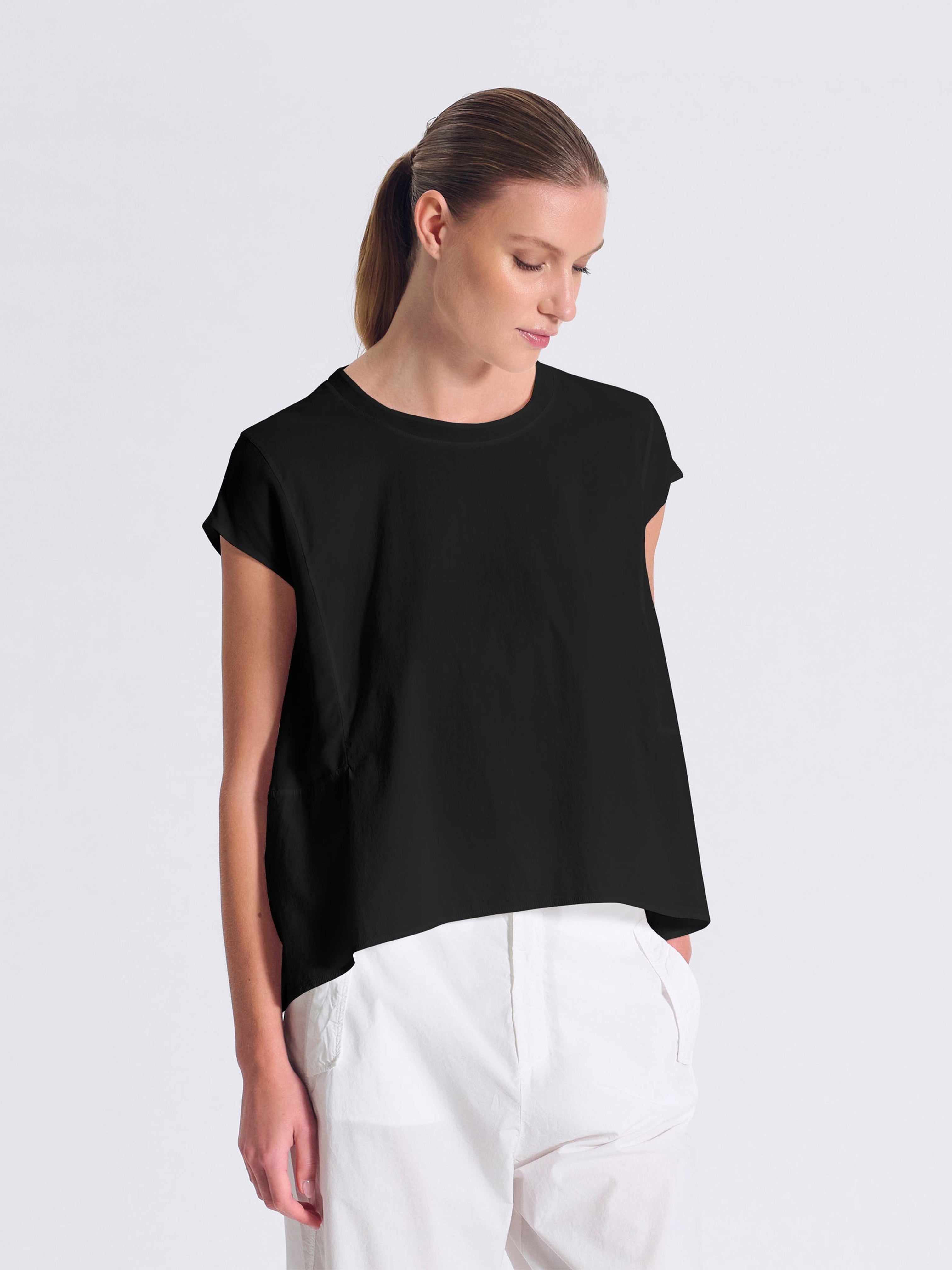 CONTRAST TOP BLACK