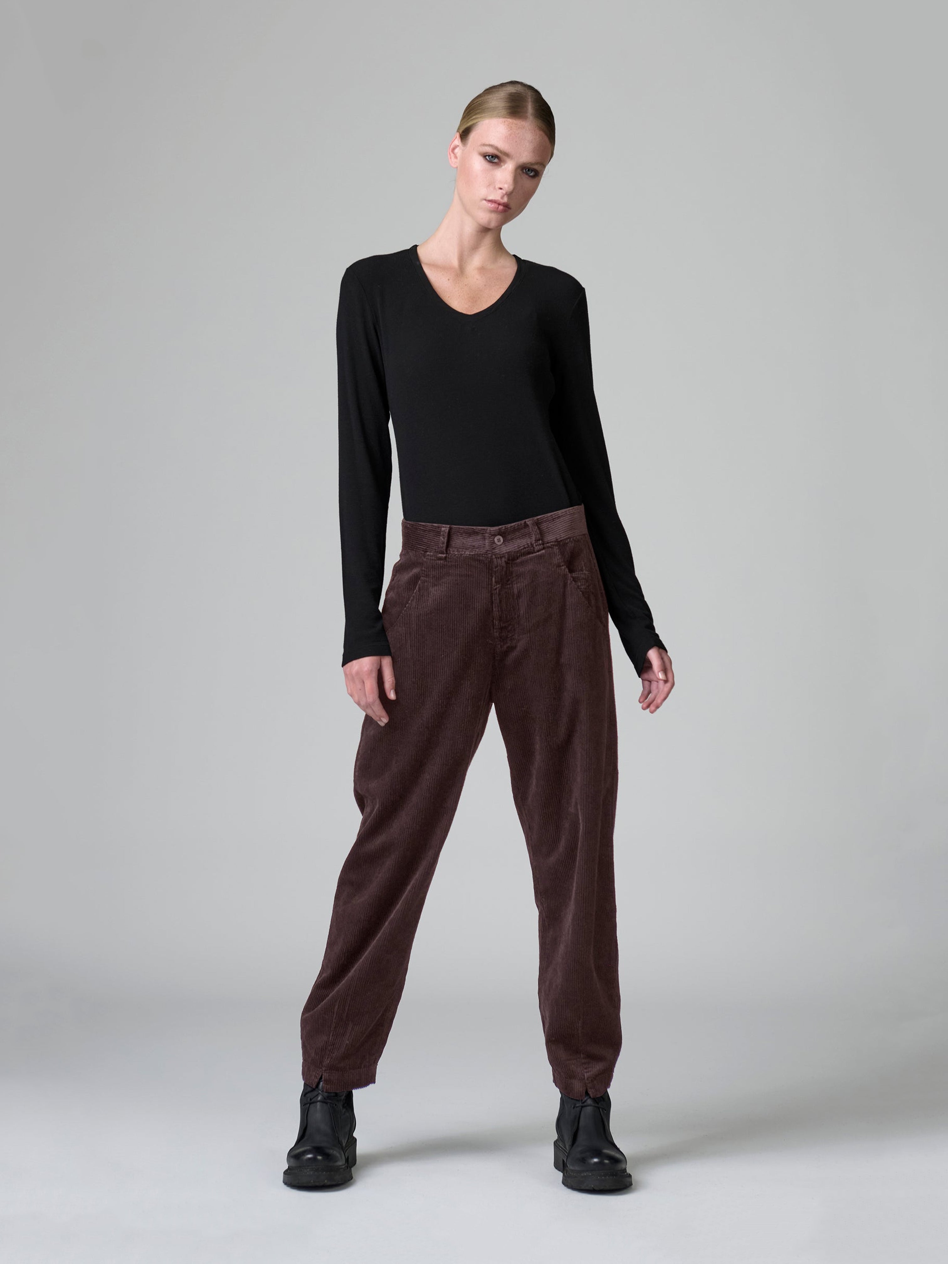 SIGNATURE CORD PANT MERLOT