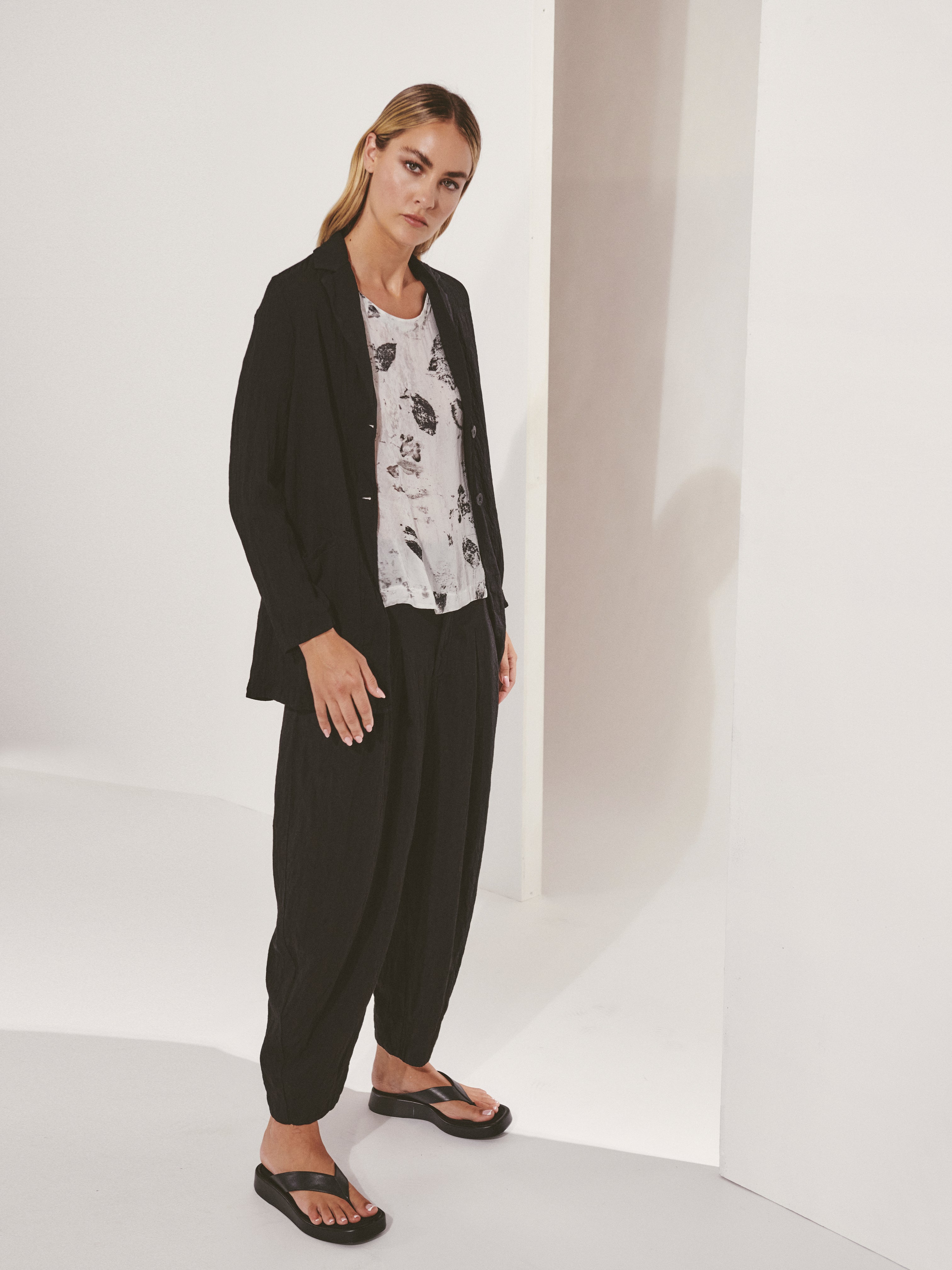 LONGLINE JACKET BLACK