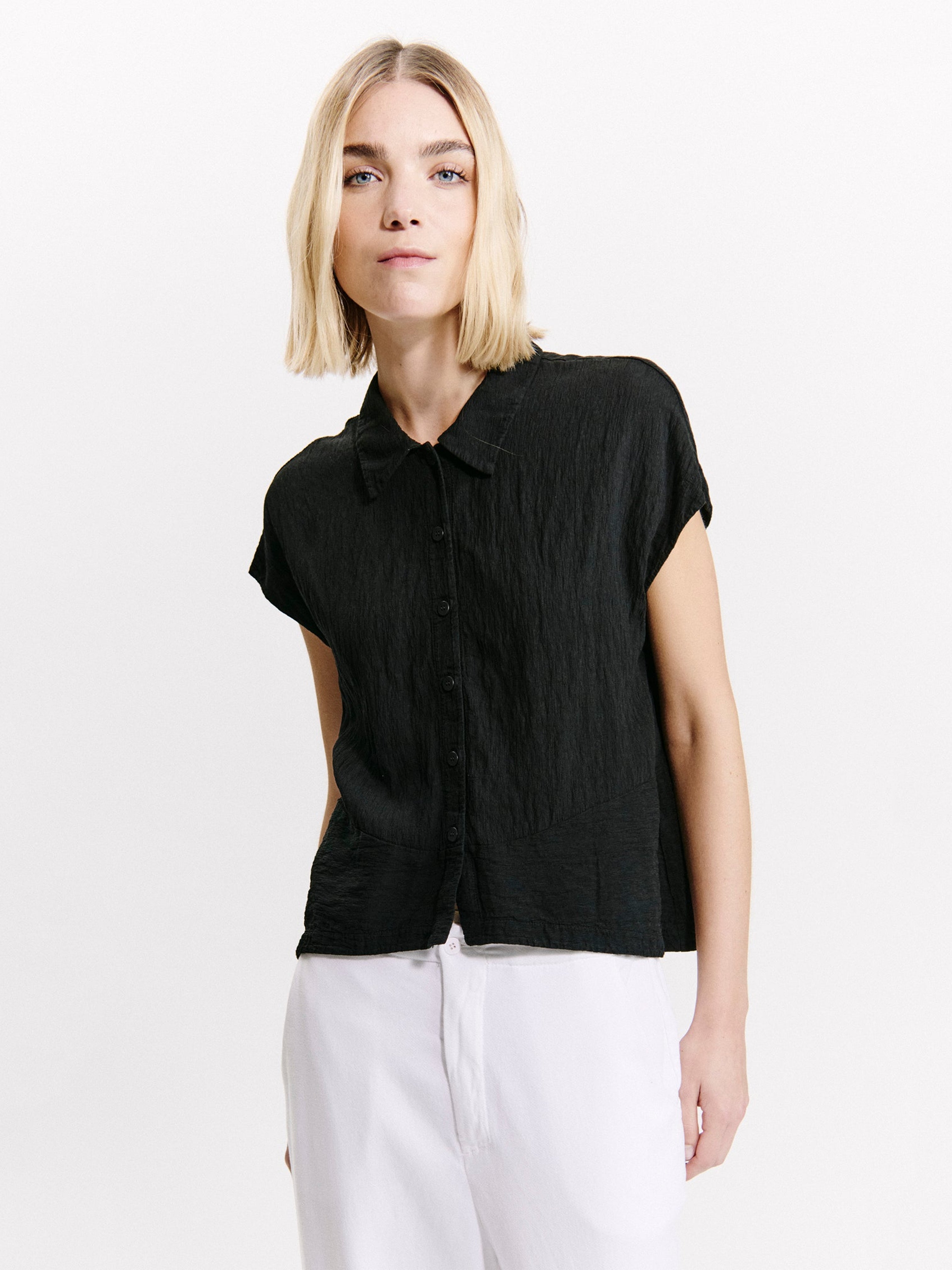 BUTTON TEXTURED SHIRT BLACK