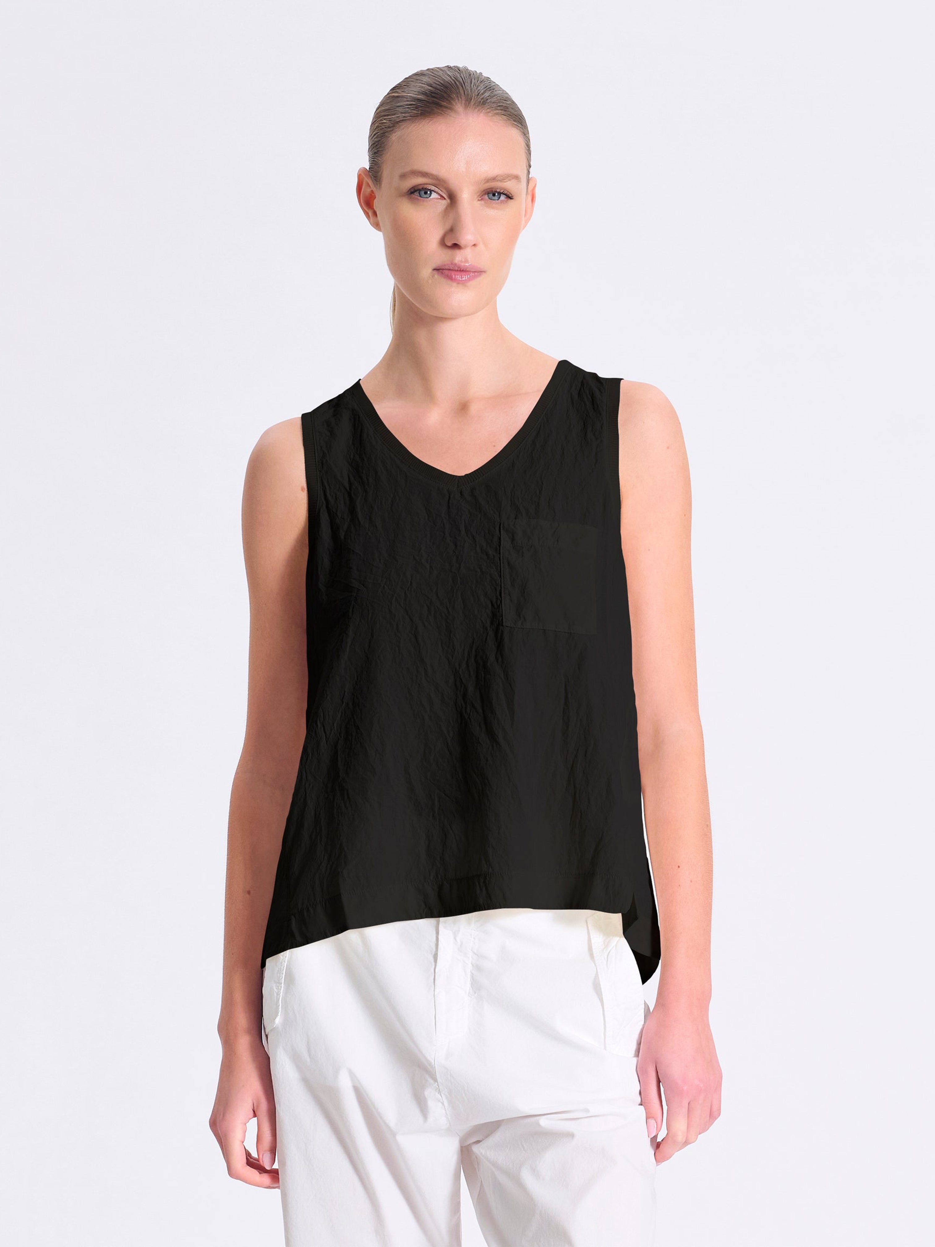 SILK BLEND VNECK TOP BLACK