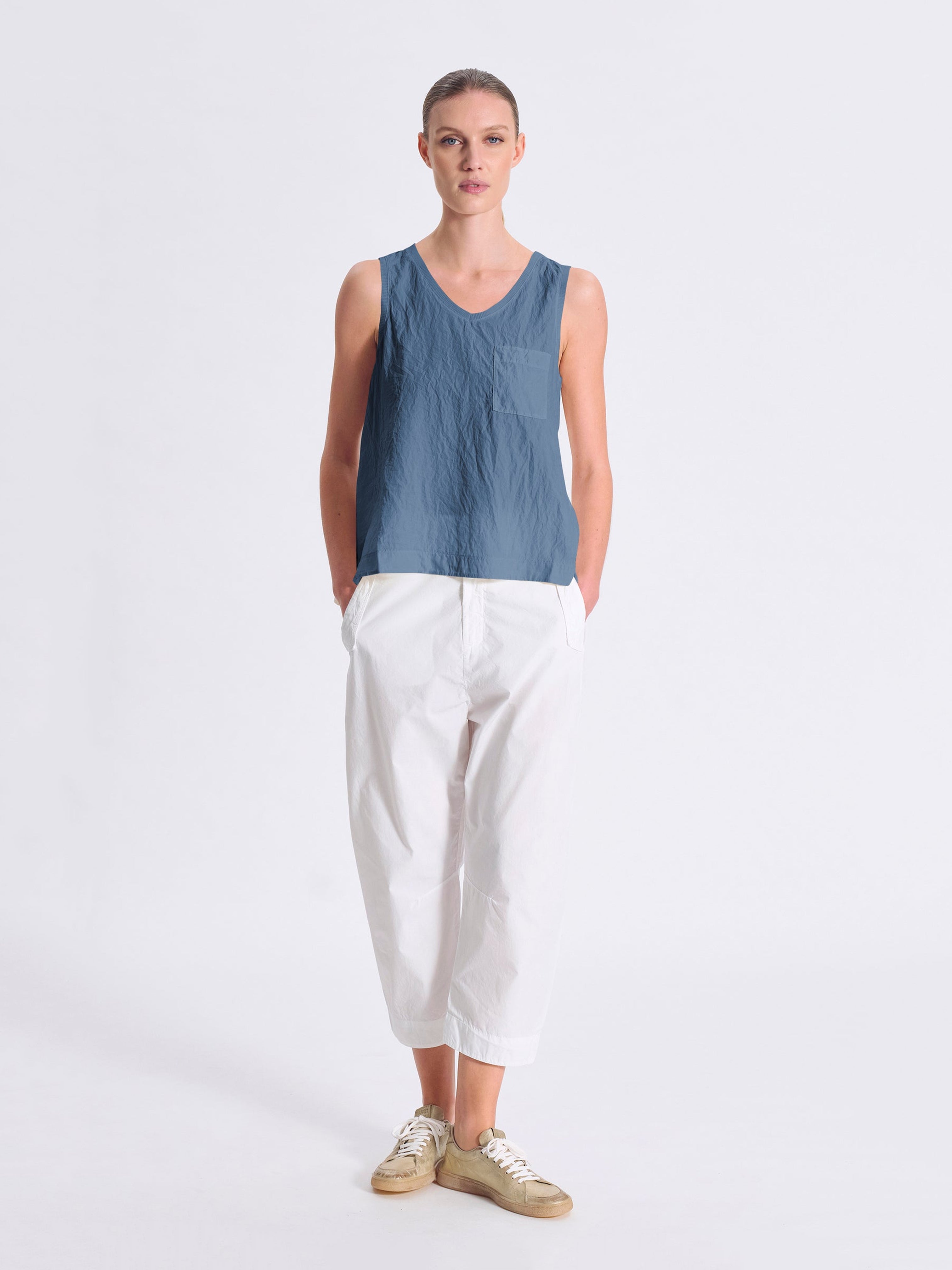 SILK BLEND VNECK TOP BLUE SLATE