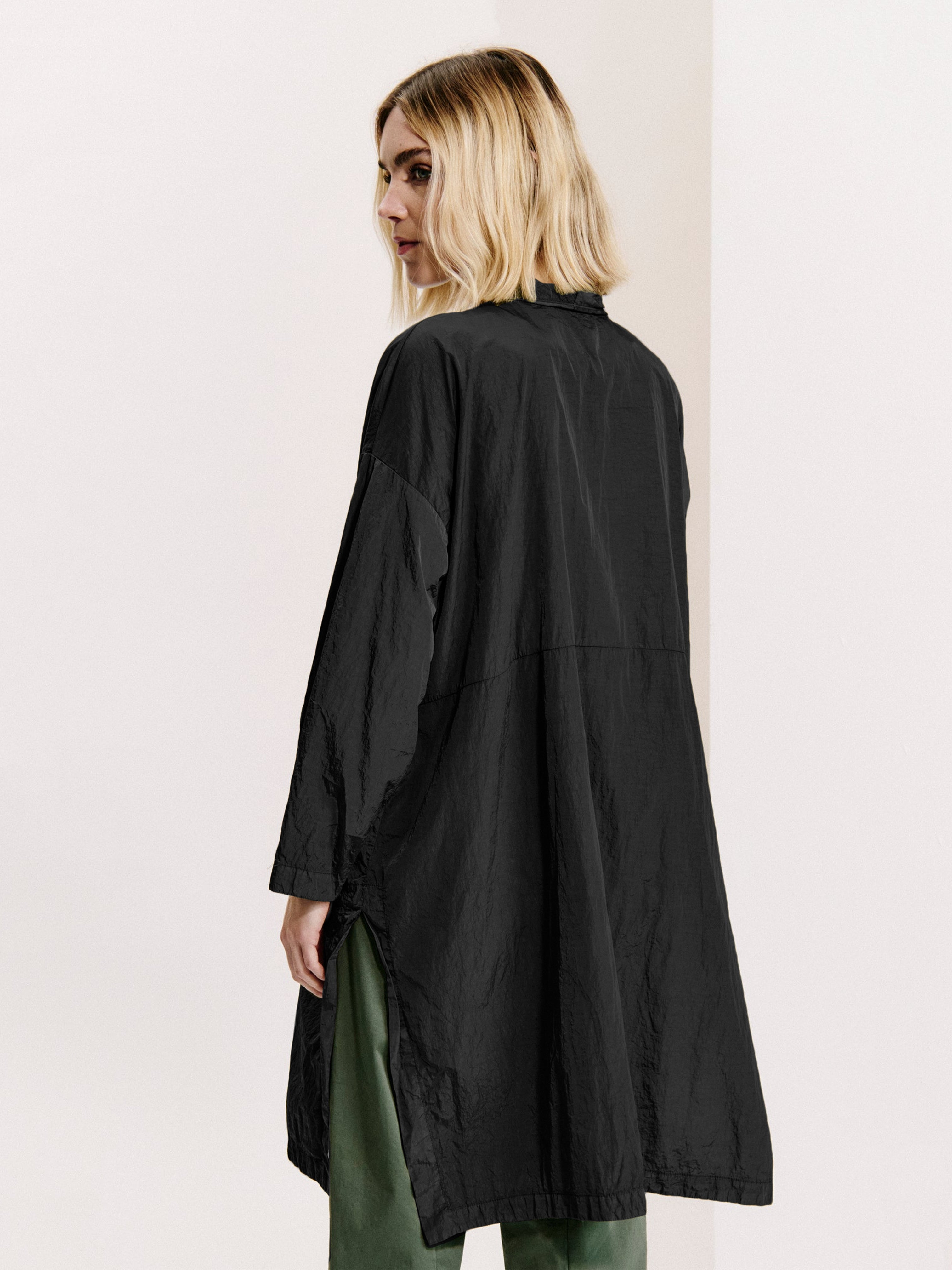 PAPERWEIGHT TRENCH COAT BLACK